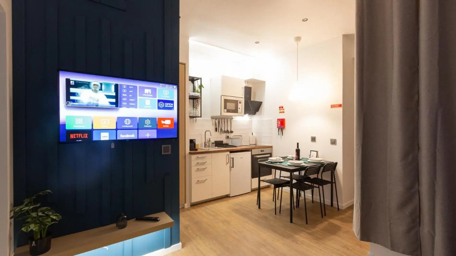 The Jolie Apartments - by the Ocean