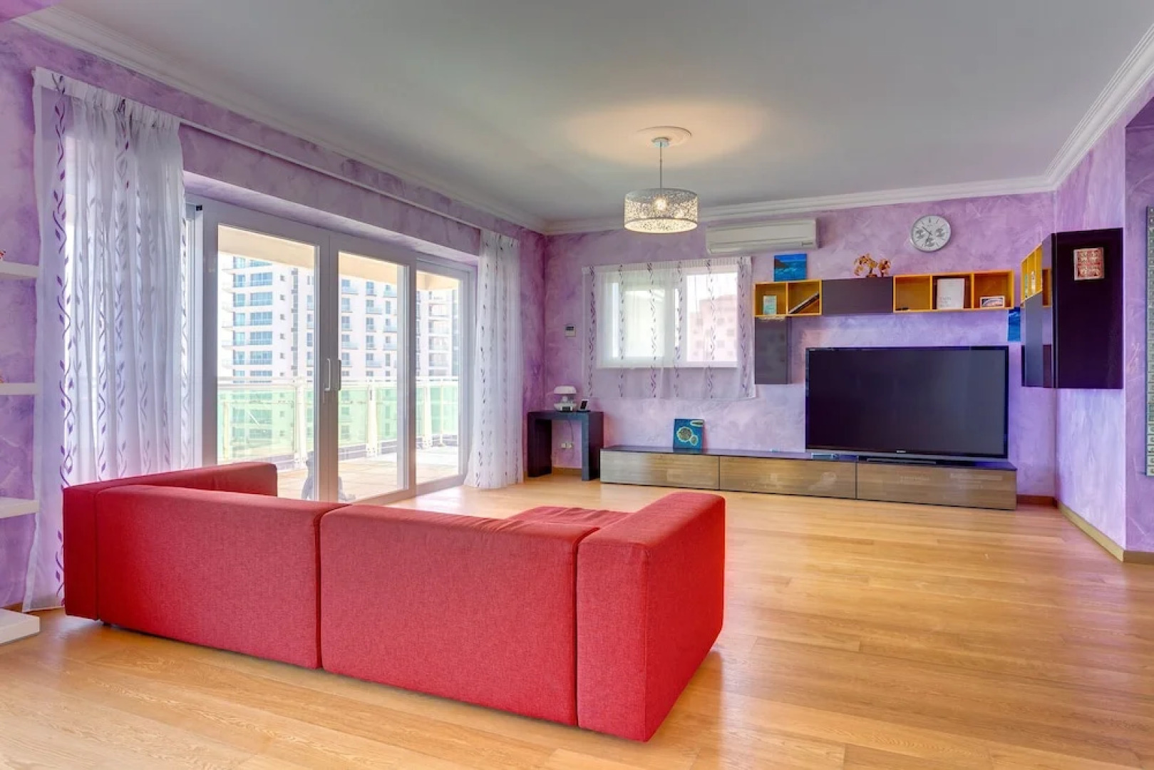 Seafront Apartment in Sliema With Pool, Upmarket Complex