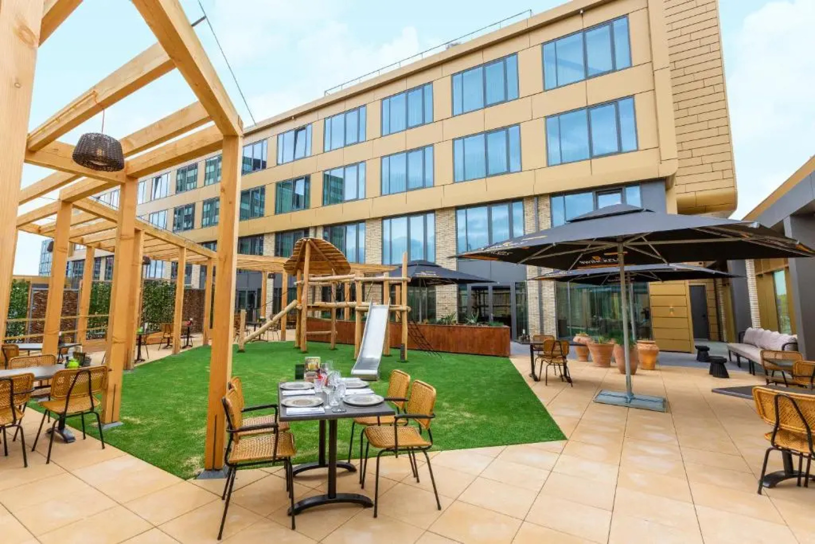 Fletcher Hotel Restaurant ByZoo Emmen