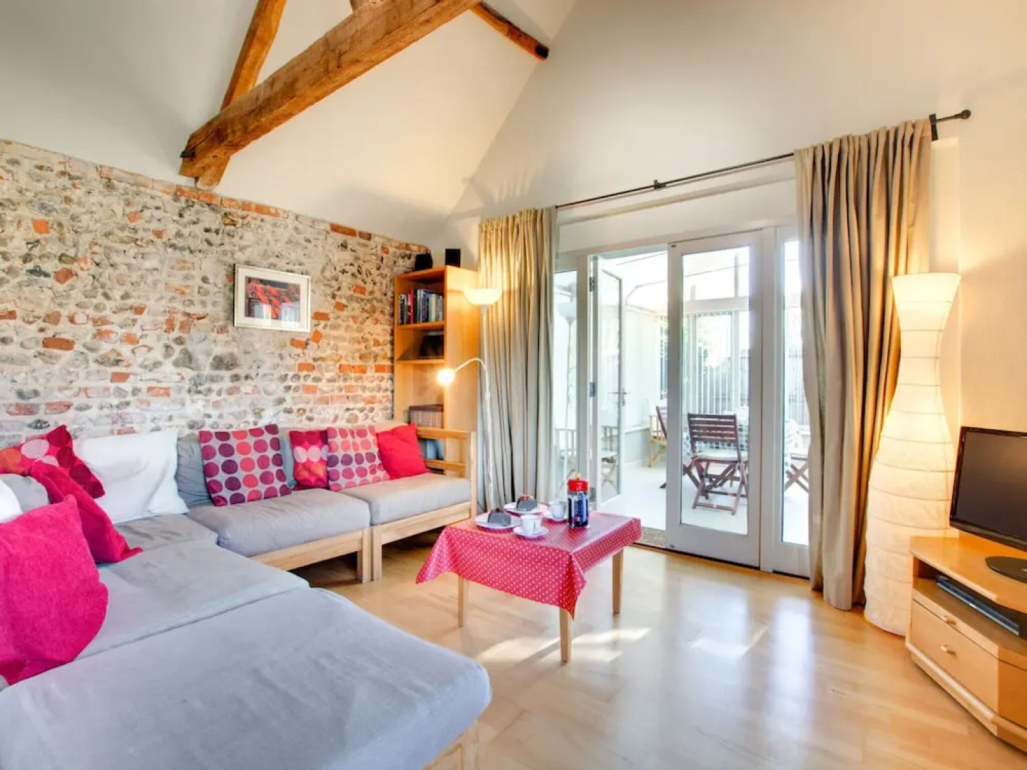 Traditional Holiday Home in Briston With Garden