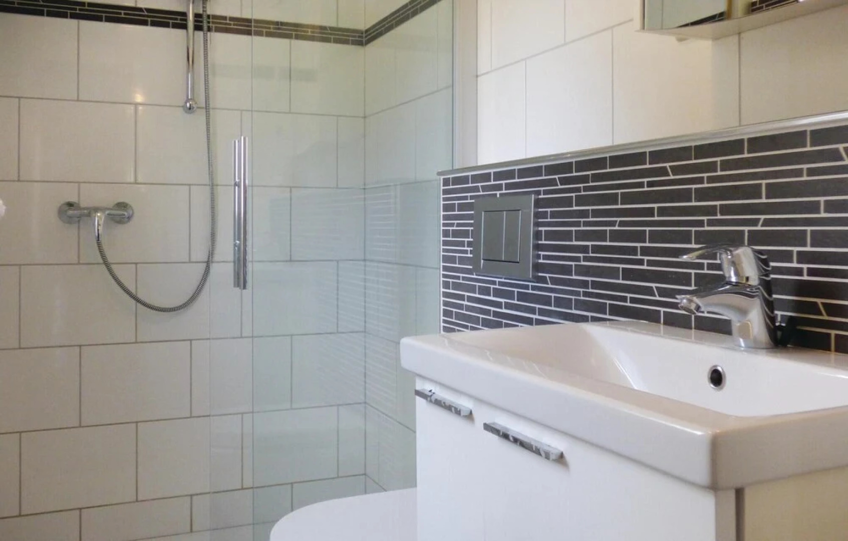 Awesome Home in Riol an der Mosel With 2 Bedrooms