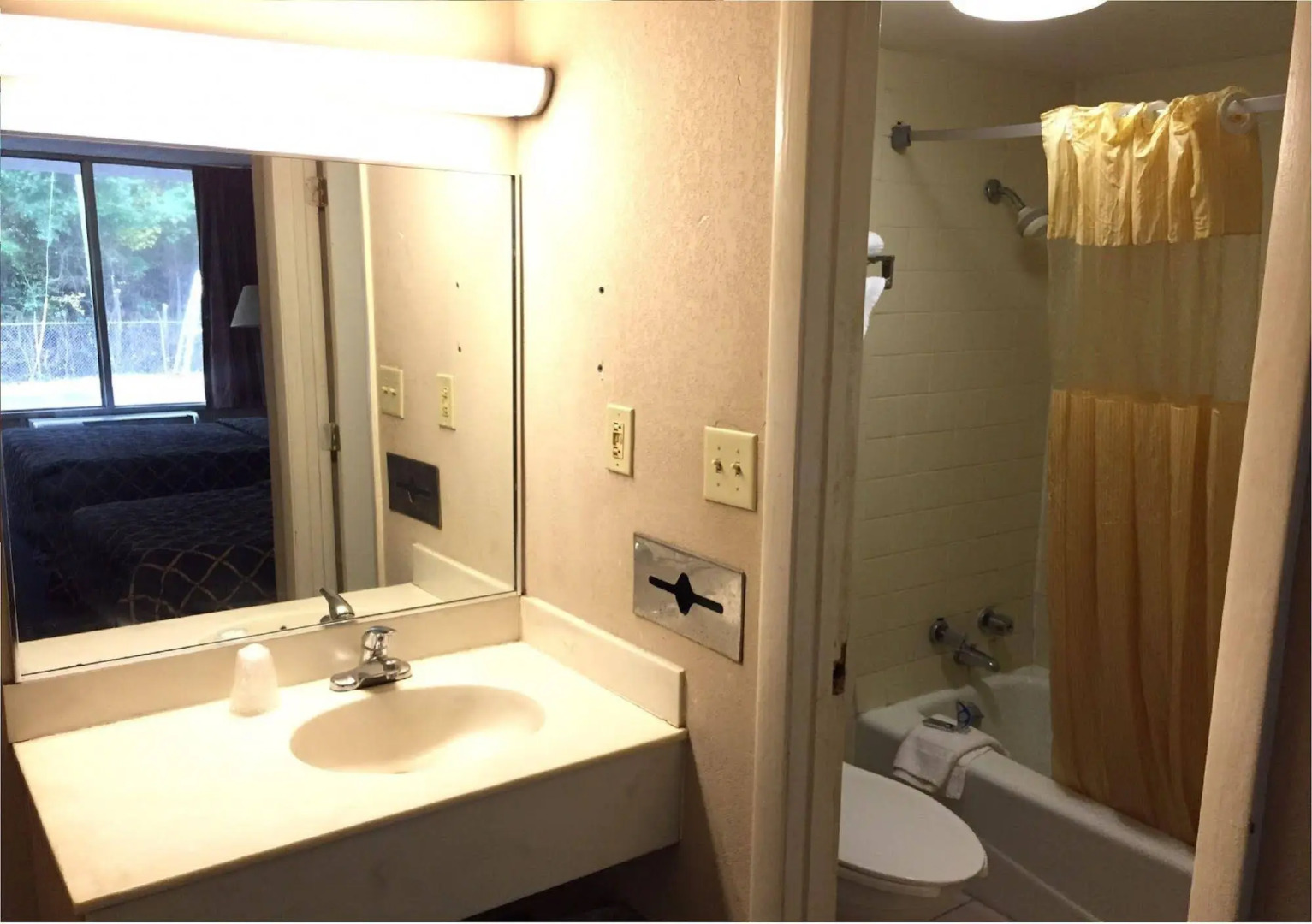 Magnuson Hotel Columbia