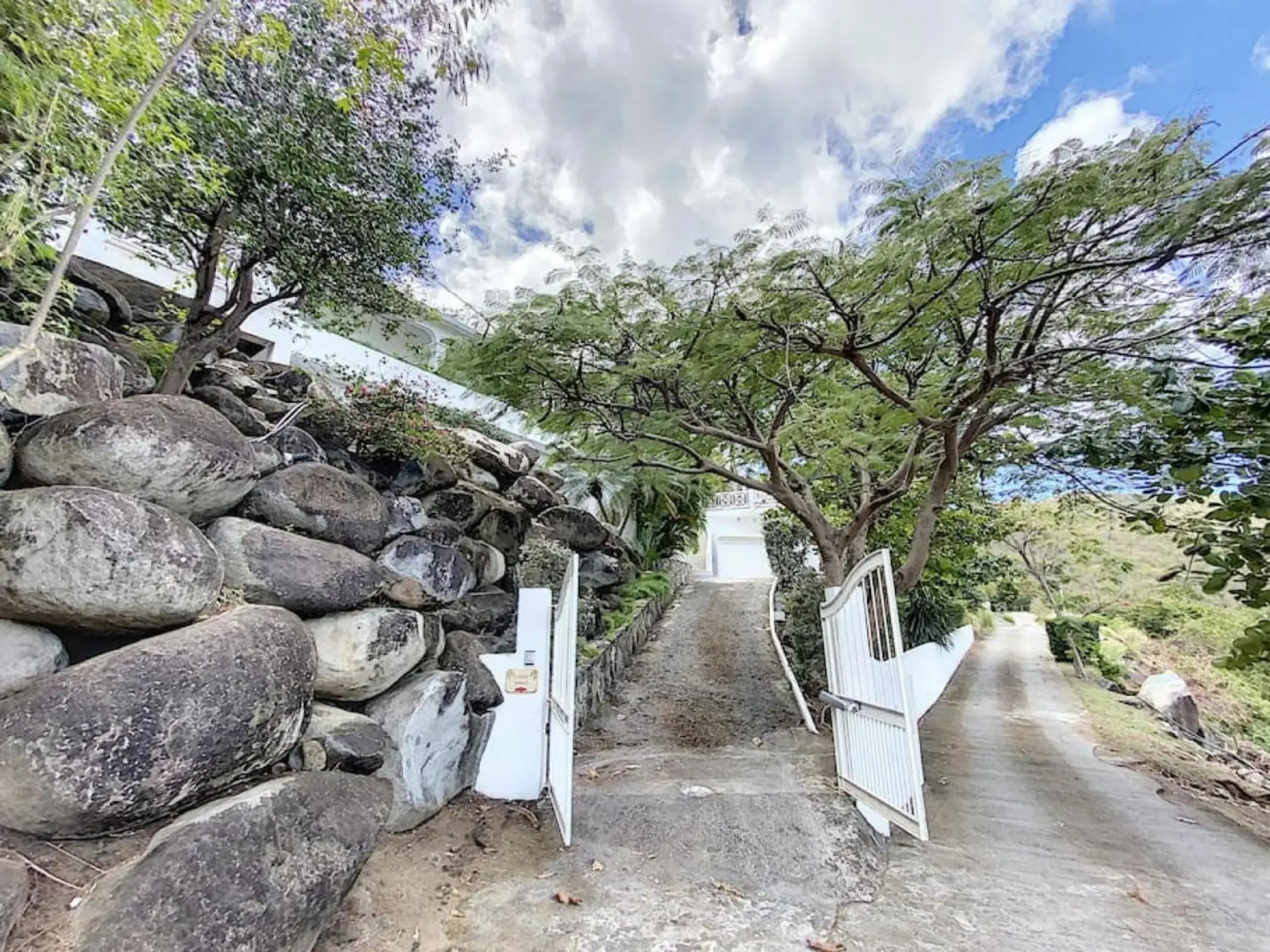 Villa Casa Sand, luxury, 5 min walk from Anse Marcel beach