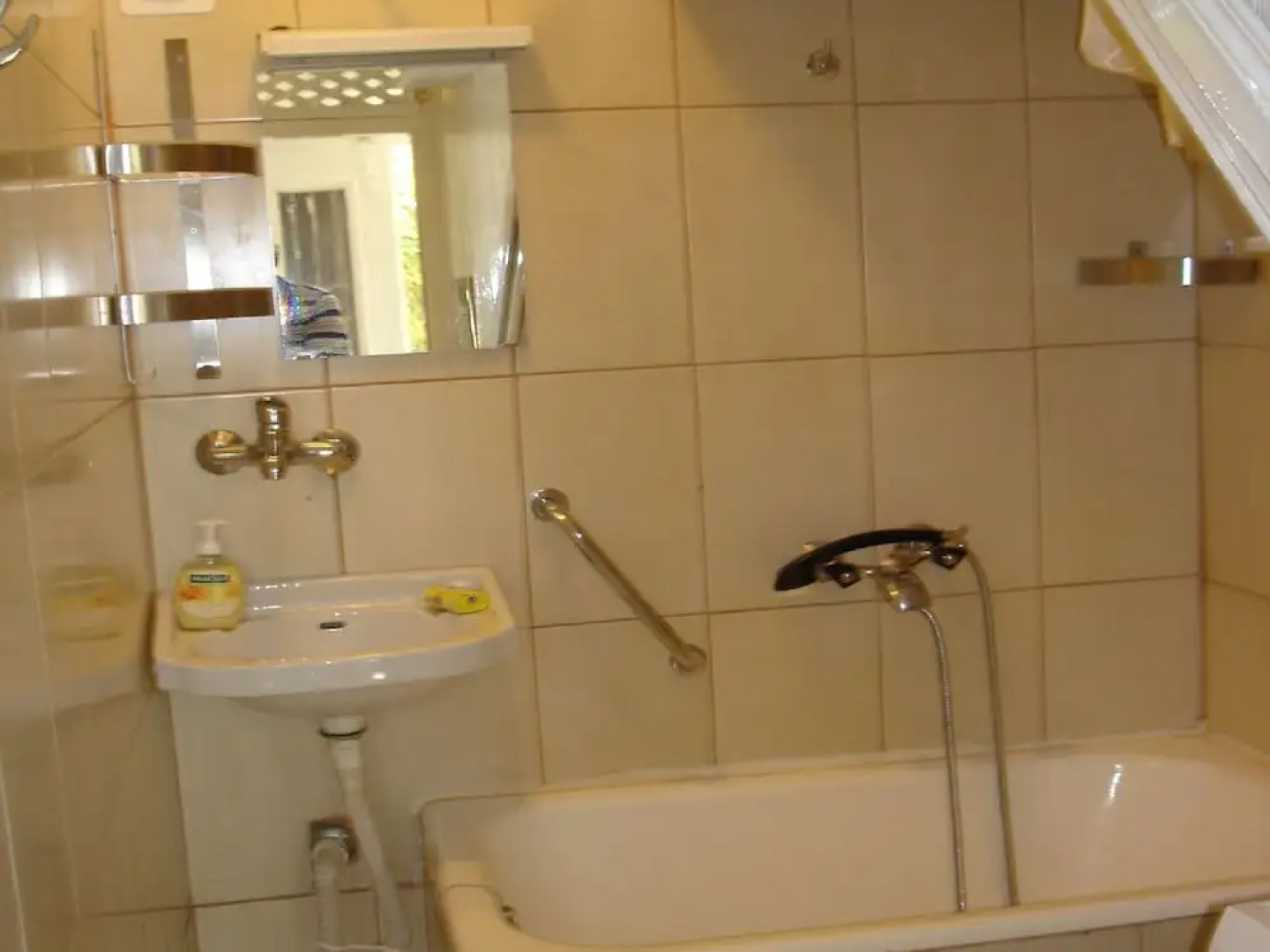 Spacious Holiday Home on Croatian Islands With Sea View