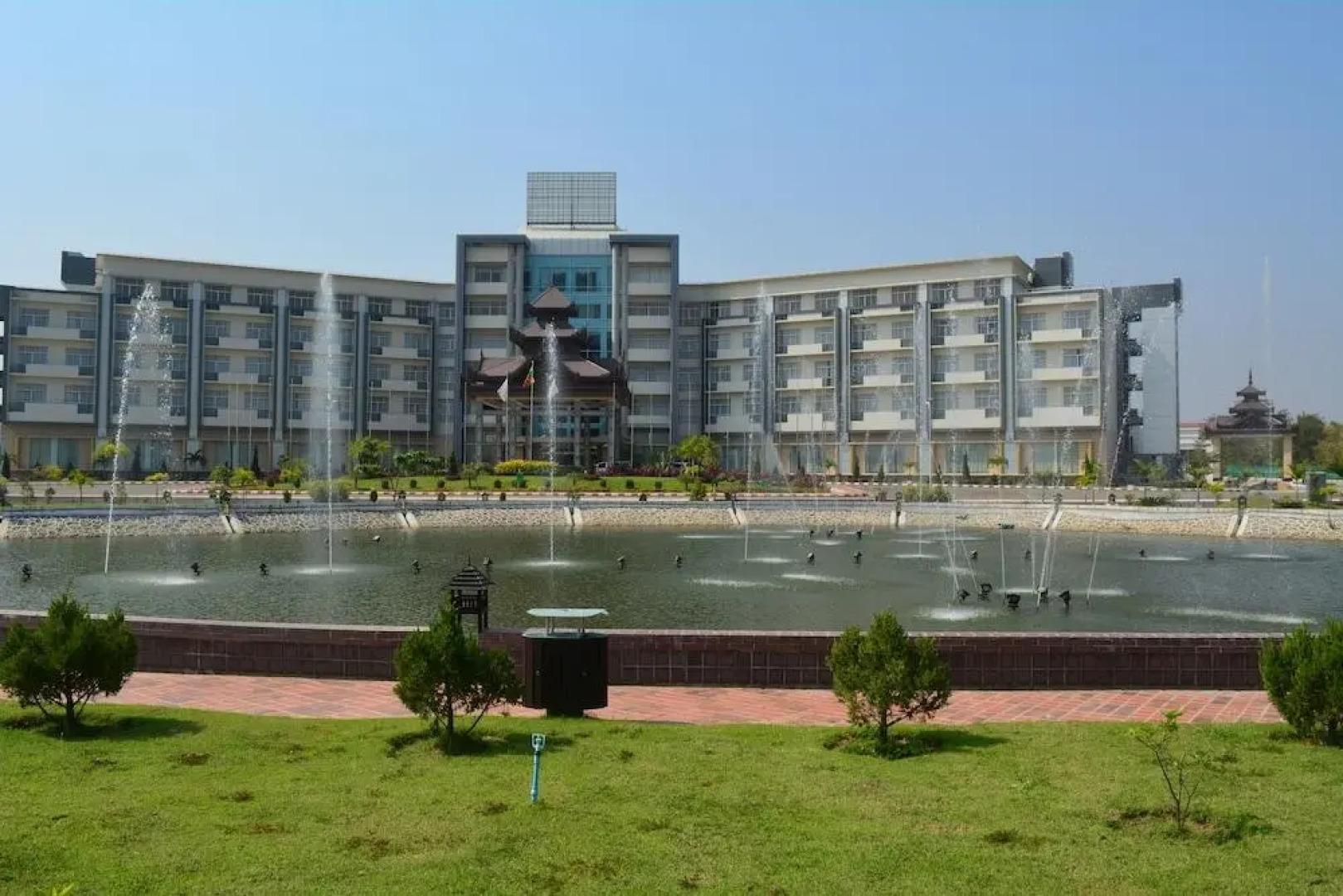 Mingalar Thiri Hotel