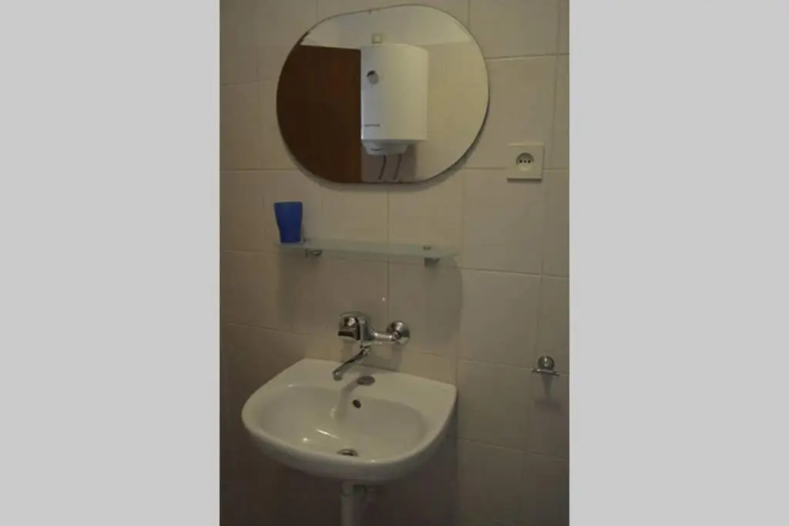 Private studio apartment with a garden and a terrace