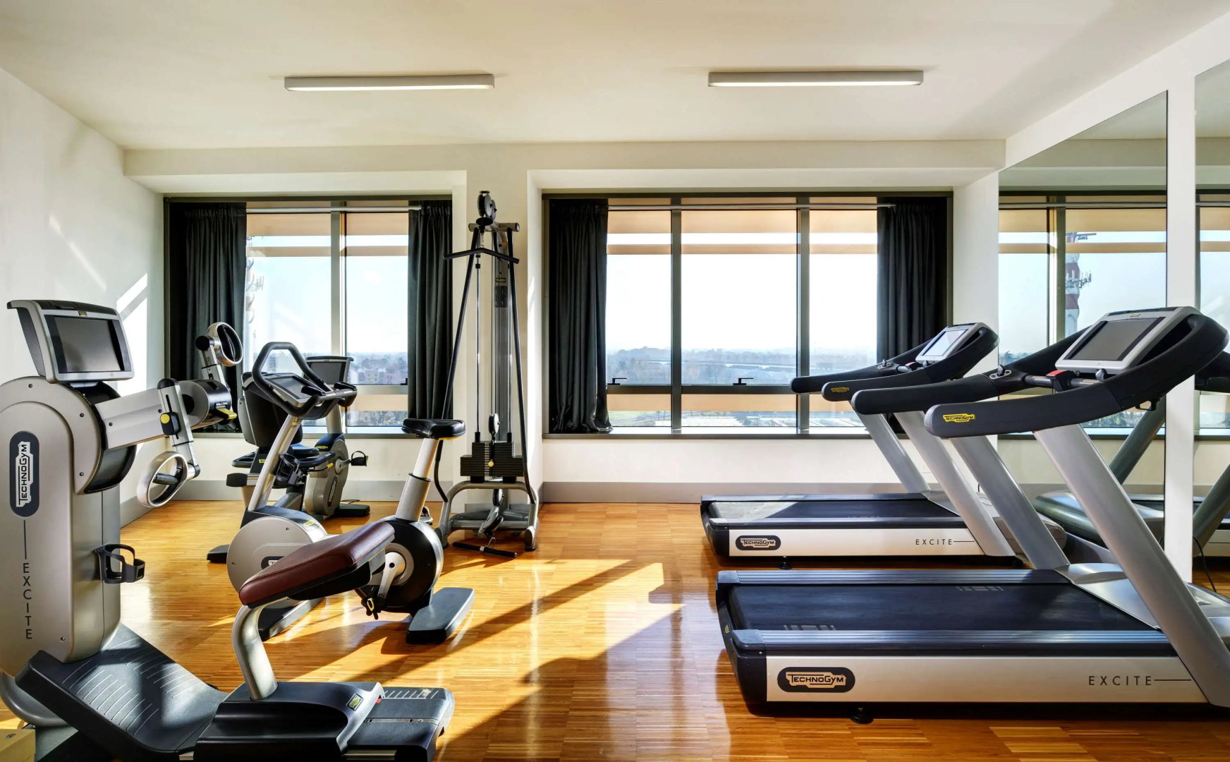Отель Unahotels San Vitale Bologna