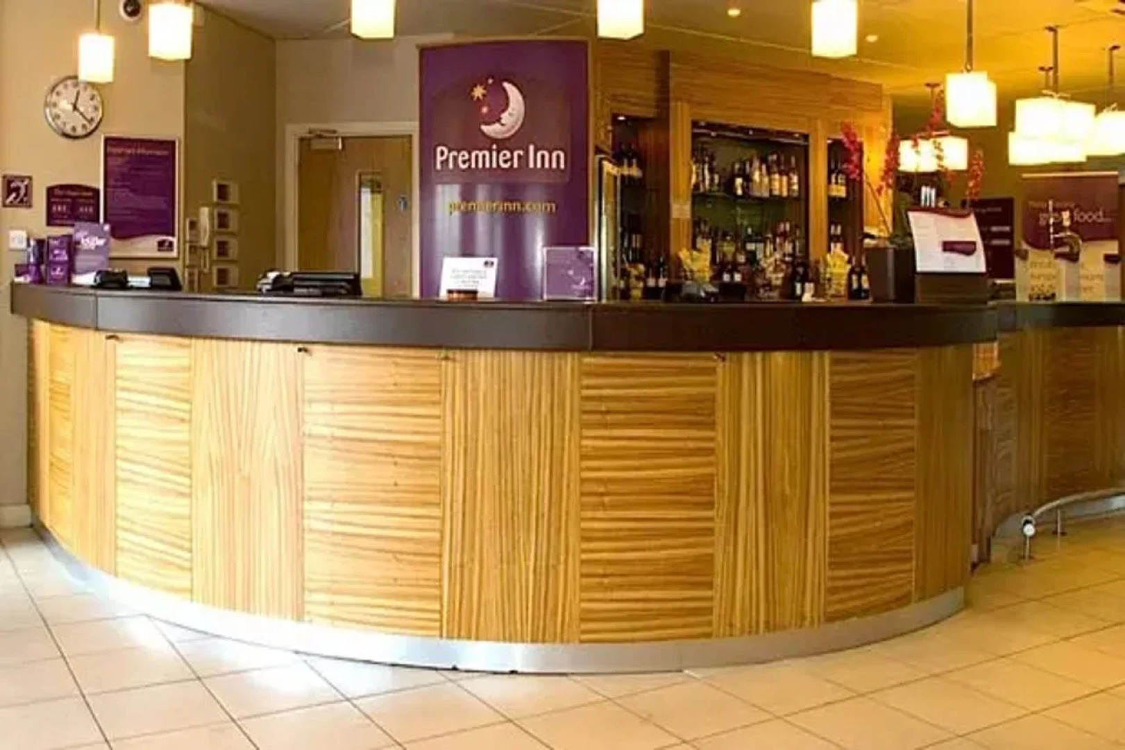 Premier Inn Castleford (Xscape, M62, Jct 32)