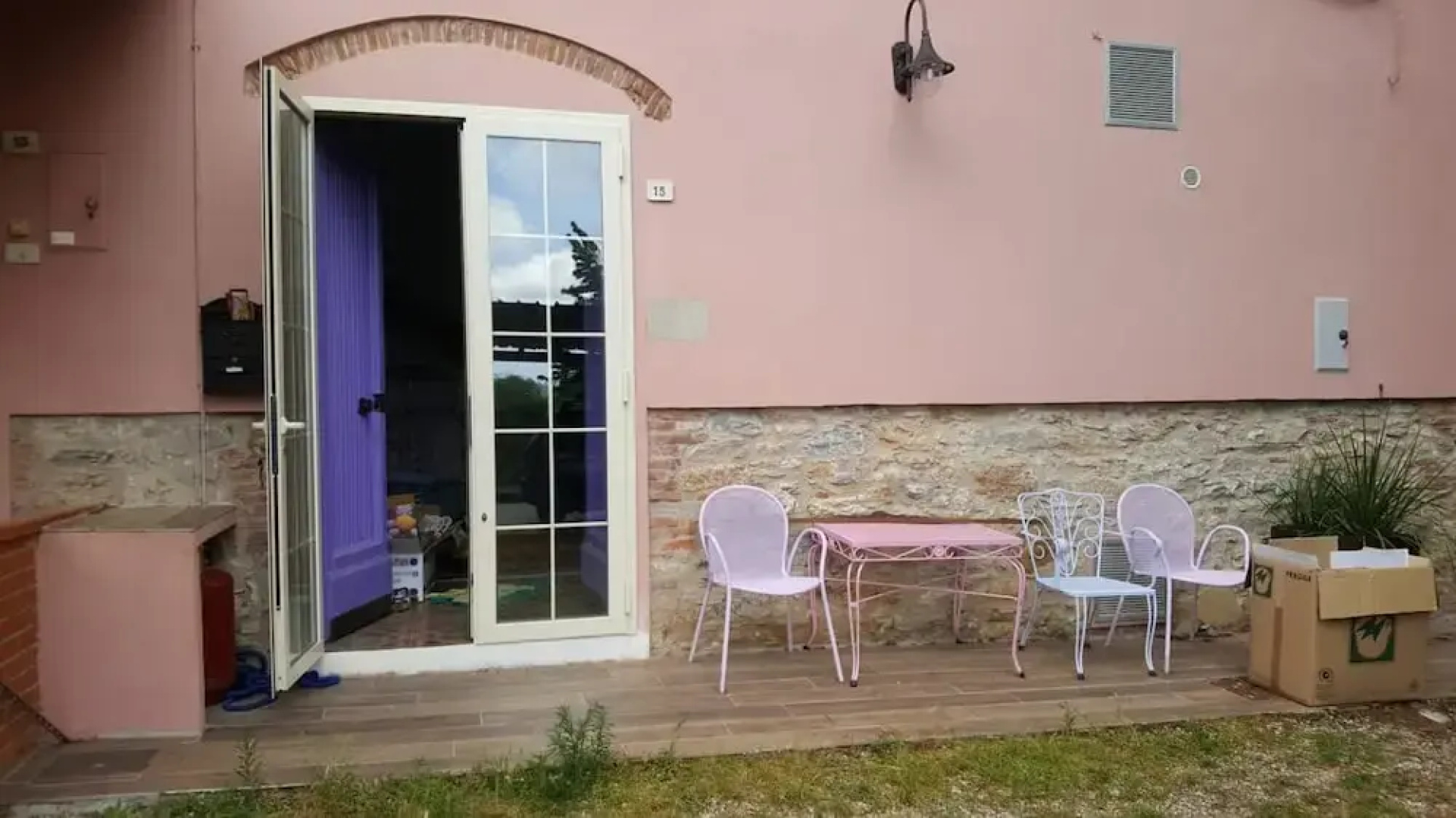 House With one Bedroom in San Lorenzo, With Furnished Garden - 10 km From the Beach