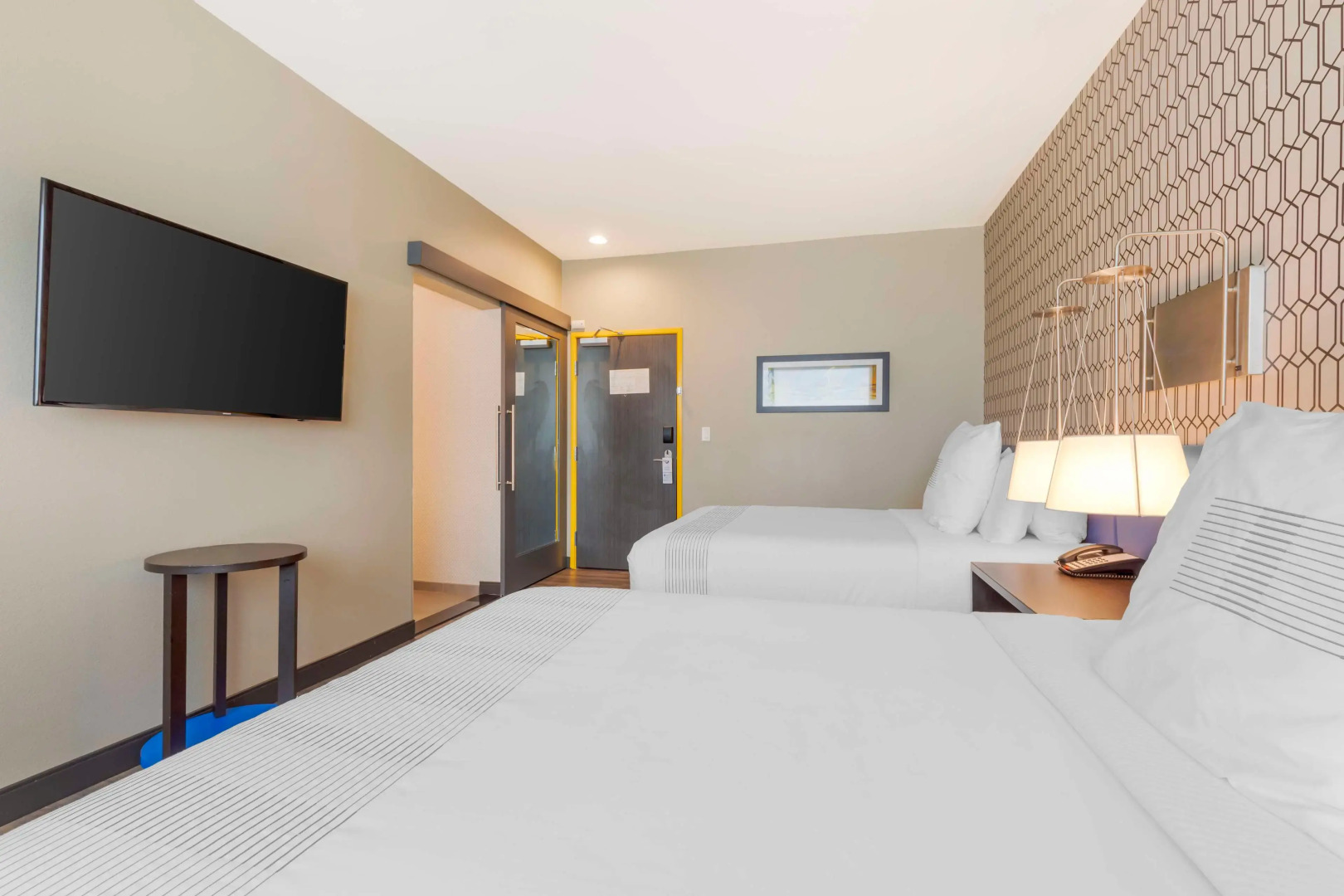 GLō Best Western Dallas South DeSoto