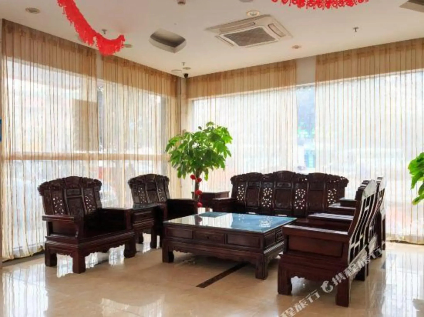 Walton Business Hotel (Liuzhou Liunan Wanda )