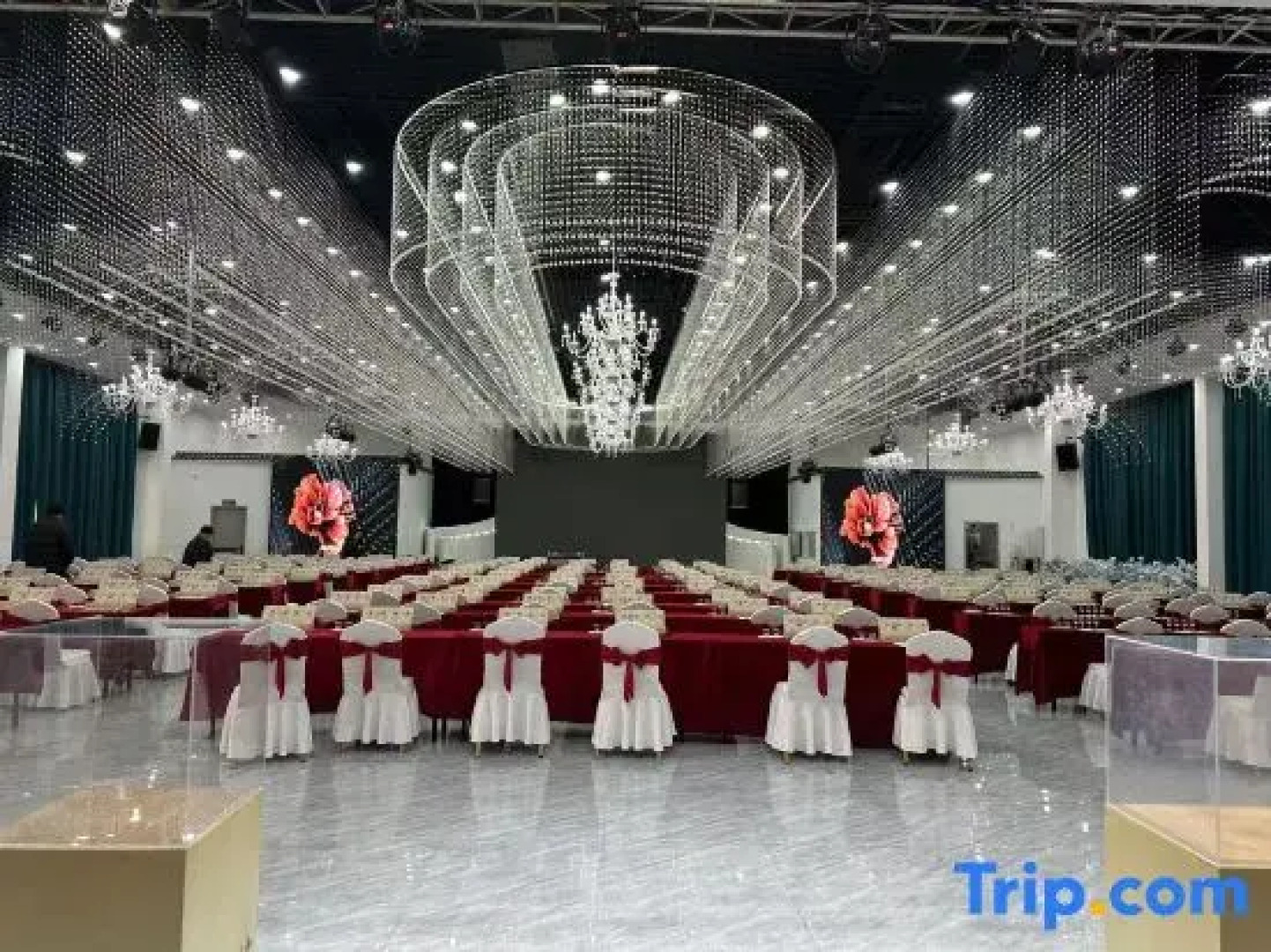 Yuhuai International Hotel