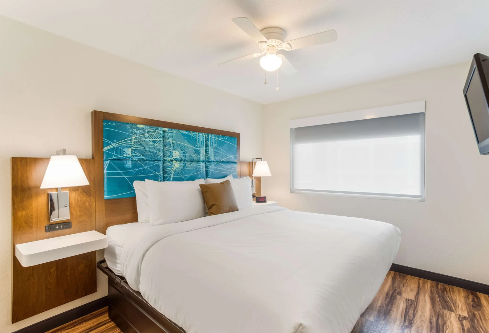 Red Lion Inn & Suites Nashville Airport