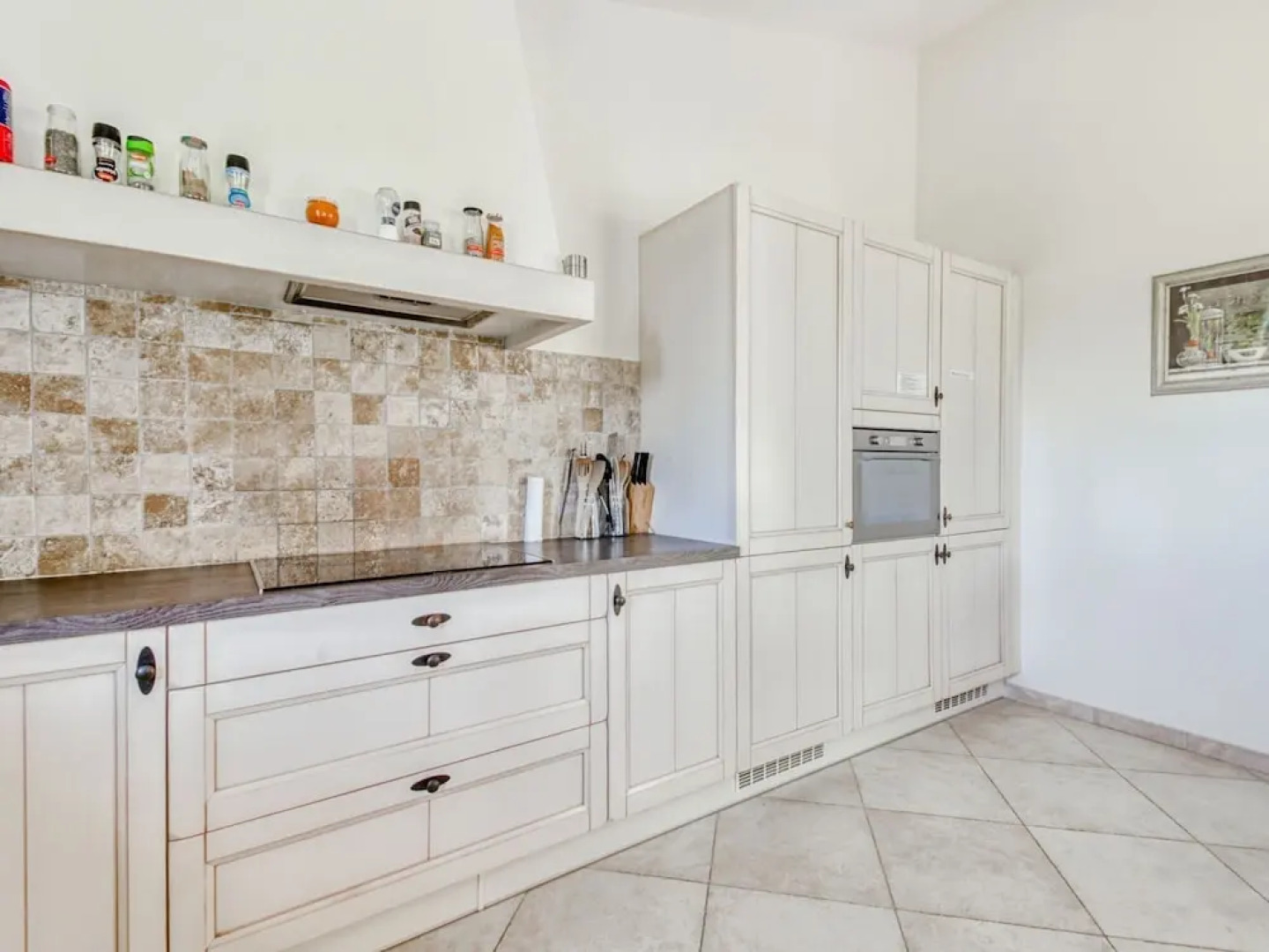 Splendid Villa With Private Pool on Secure Private Domain, 16 km From Ste Maxime