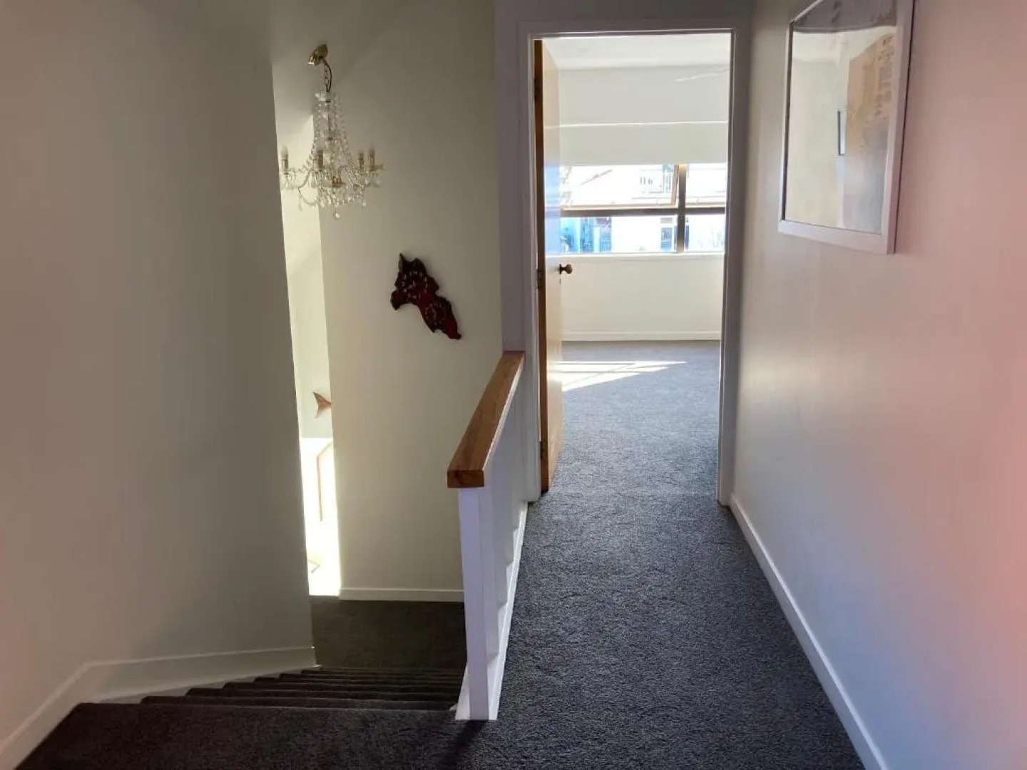 Heart of Russell Apartment - Russell Holiday Apartment