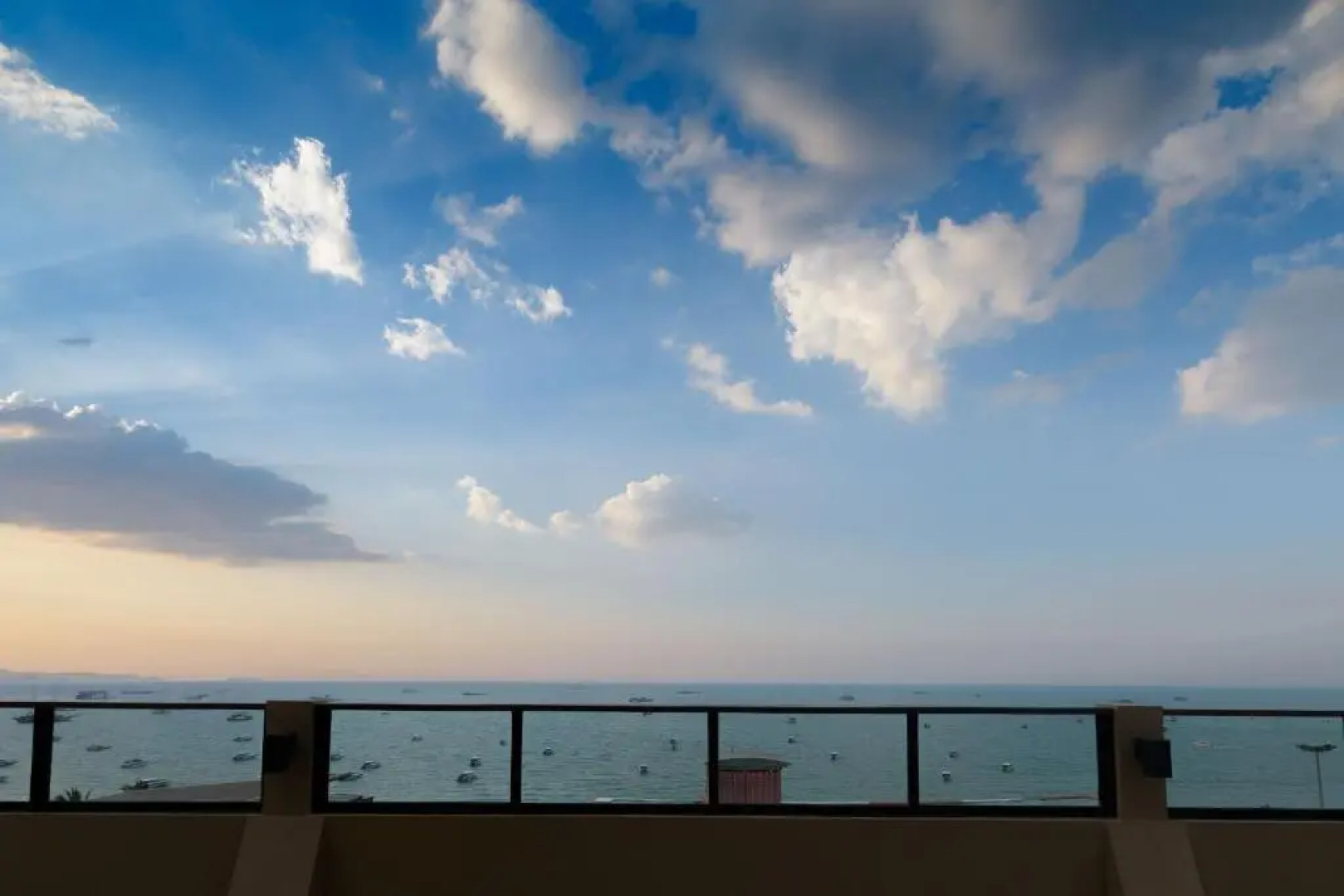 Deep Blue Z10 Pattaya