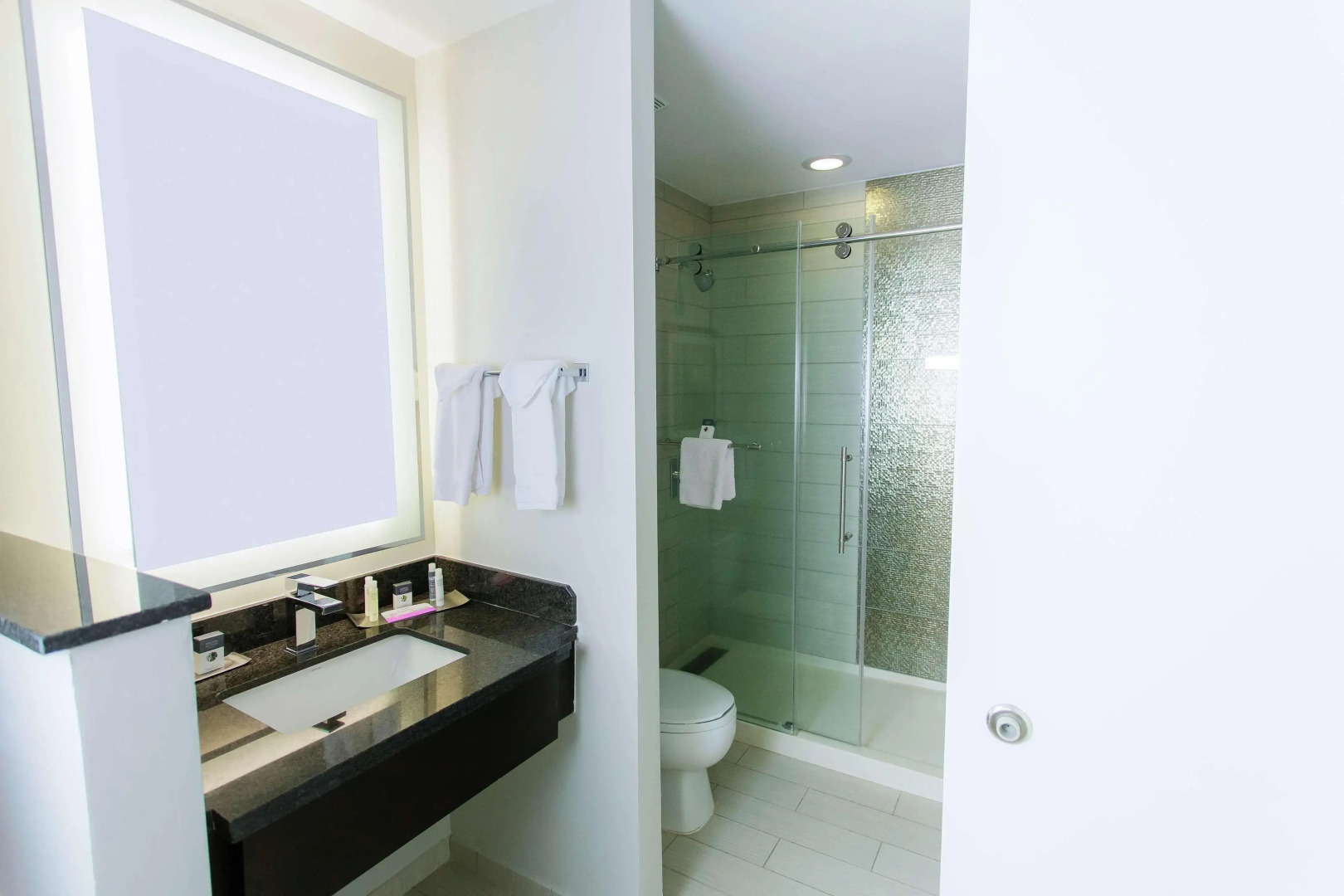 DoubleTree by Hilton Hotel Savannah Historic District