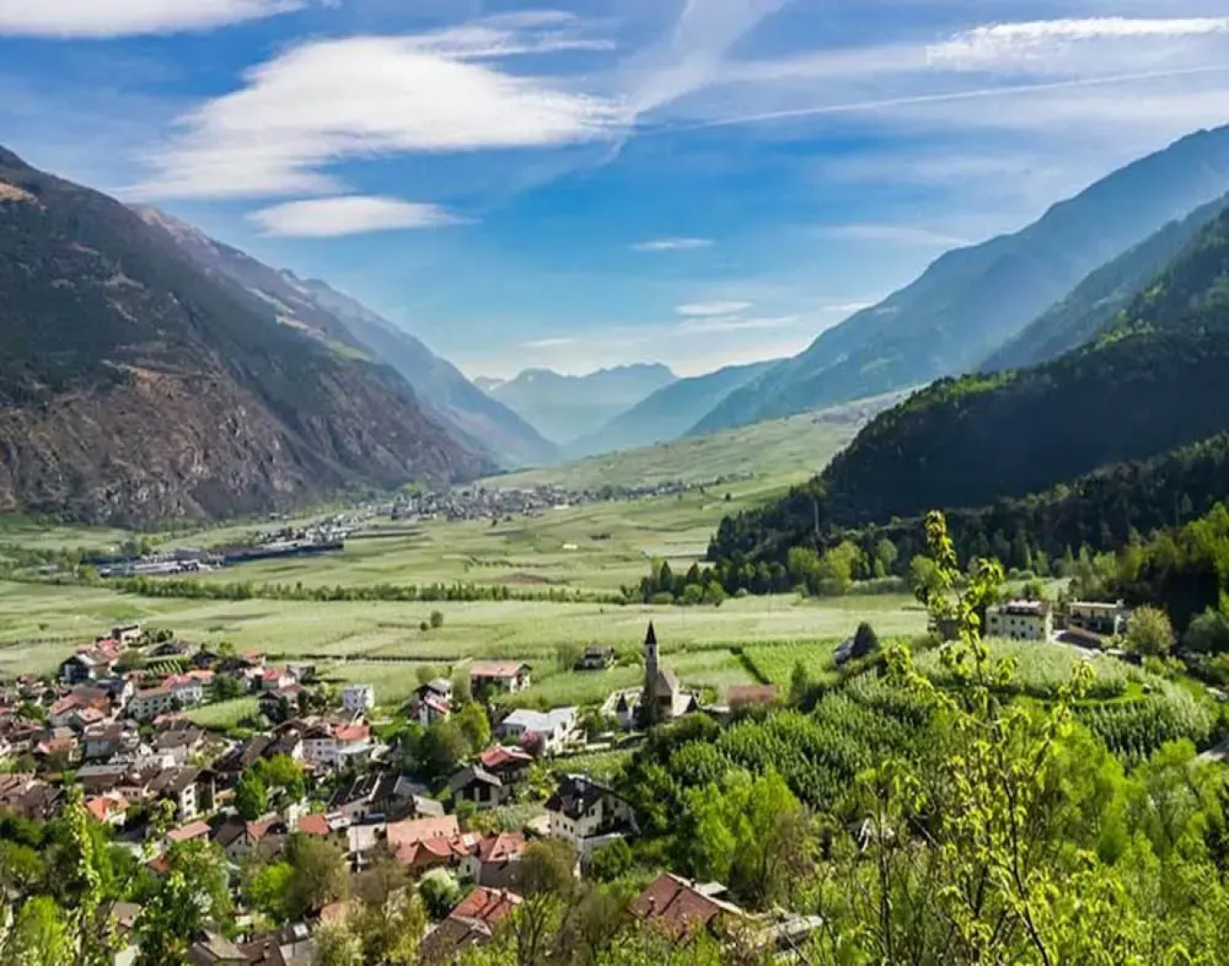 Residence Lahnhof, Laces
