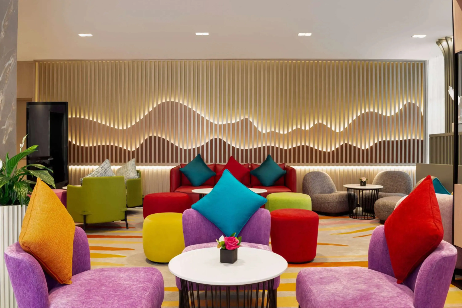 Отель La Quinta by Wyndham Abu Dhabi Al Wahda