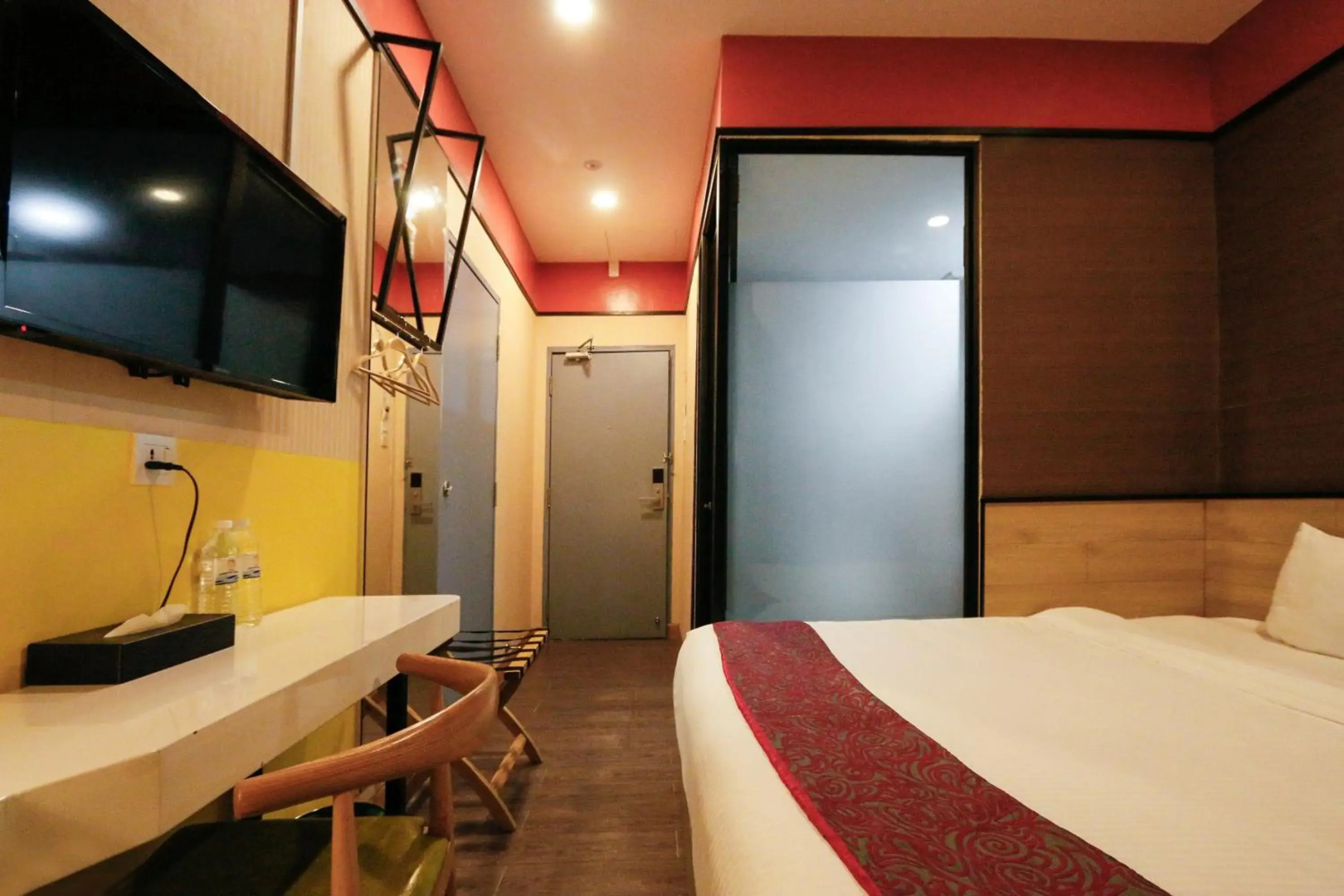 Golden Roof Hotel Seri Iskandar