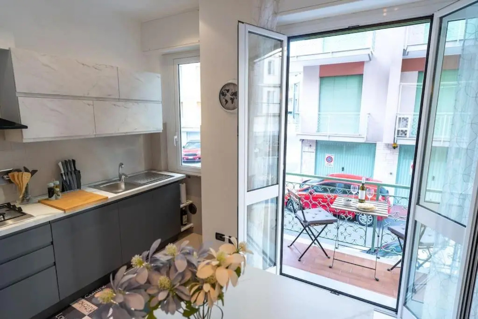 [Liguria - 5 stelle] a due passi dal mare