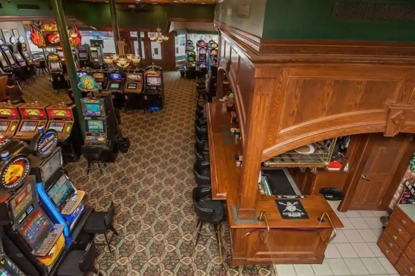 Hickoks Hotel and Gaming