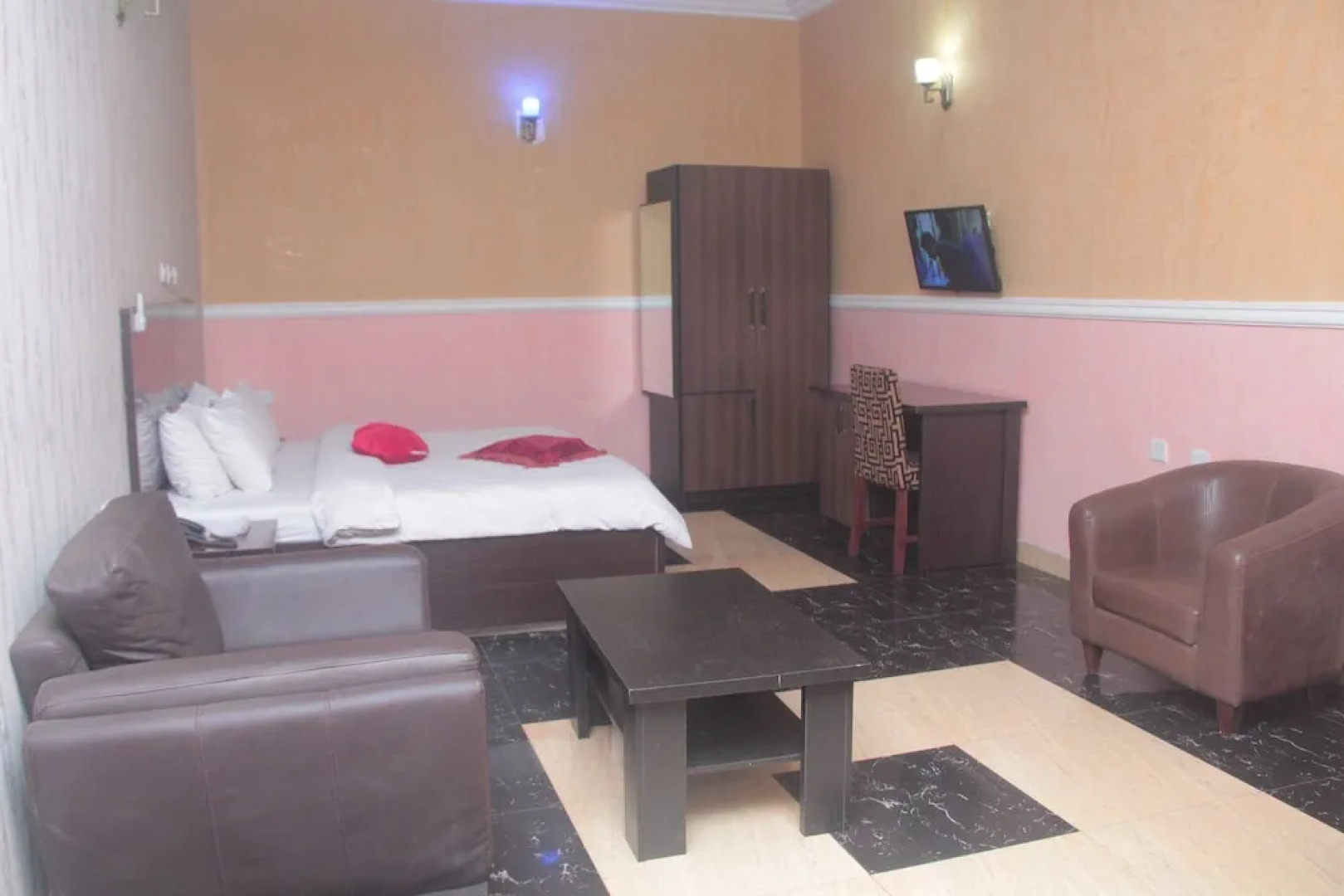 Titanic View Hotel & Suites Ltd