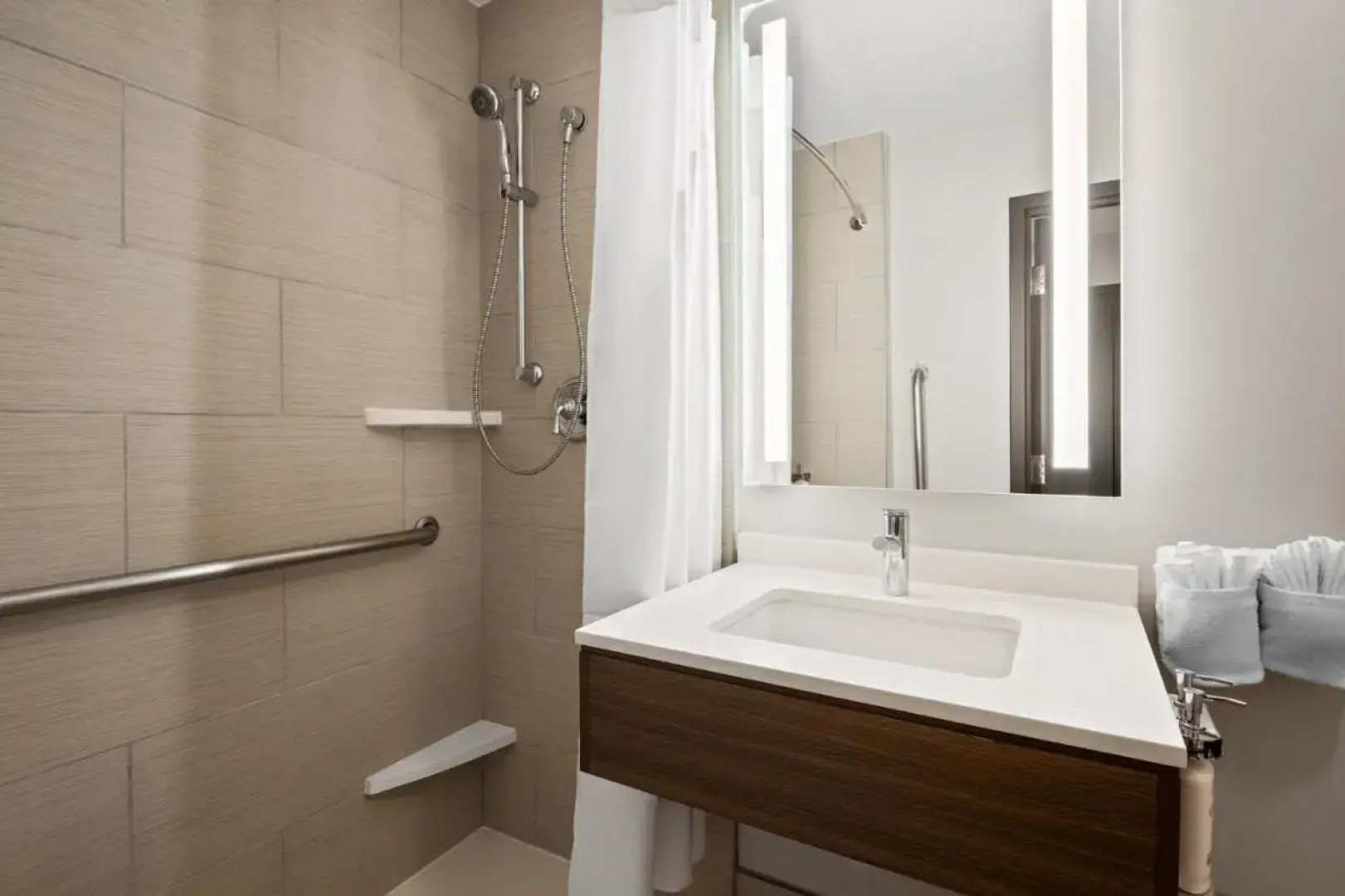 Holiday Inn Hotel & Suites Albuquerque Airport