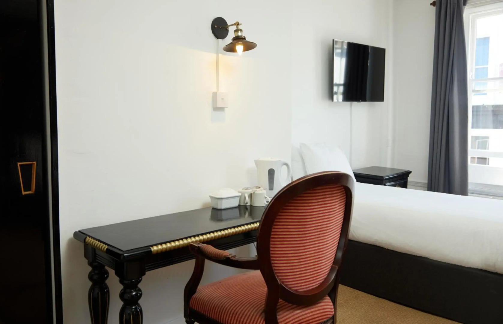 Bear Hotel Havant by Greene King Inns