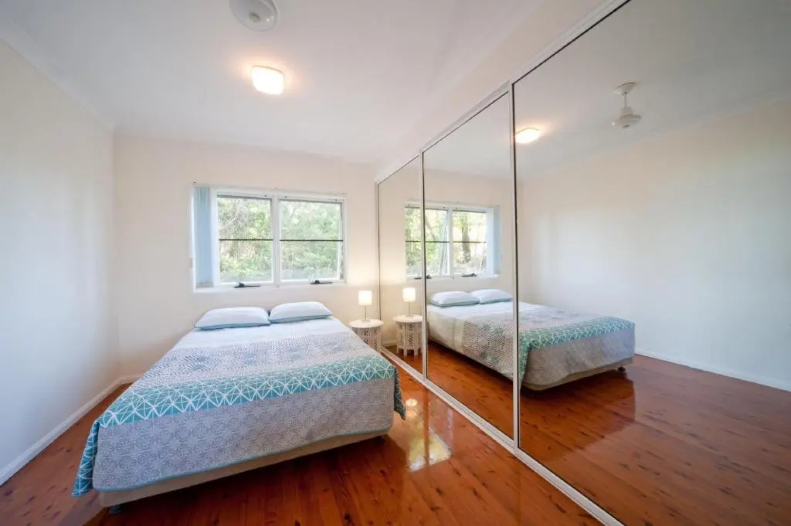 Picturesque on Passage - Shute Harbour