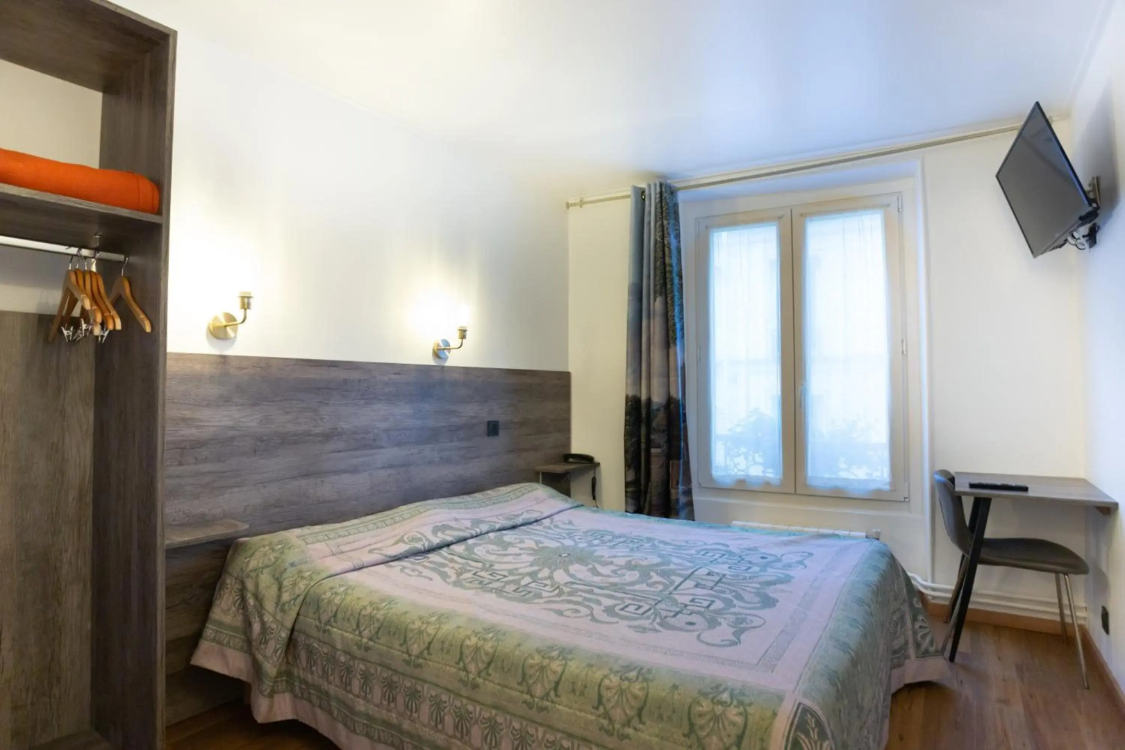 Residhome Paris-Guyancourt