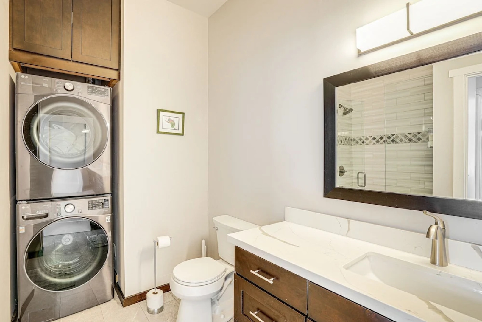 Modern Blaine Condo Rental < 1 Mi to Boat Harbor!