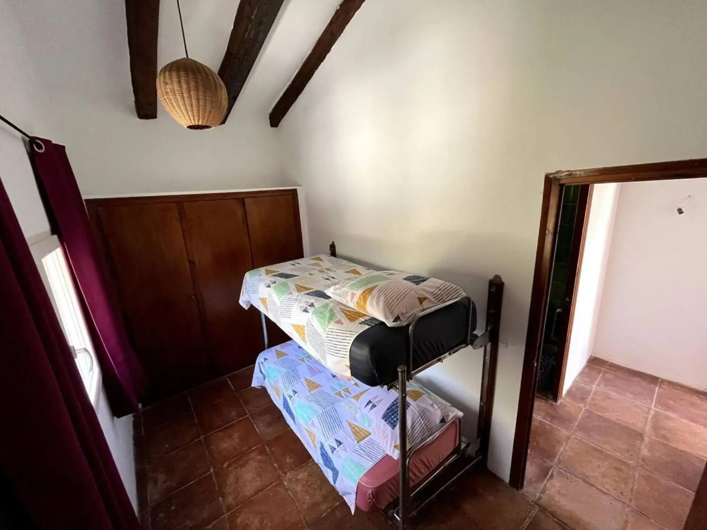 3 bedrooms house with shared pool terrace and wifi at Albinyana