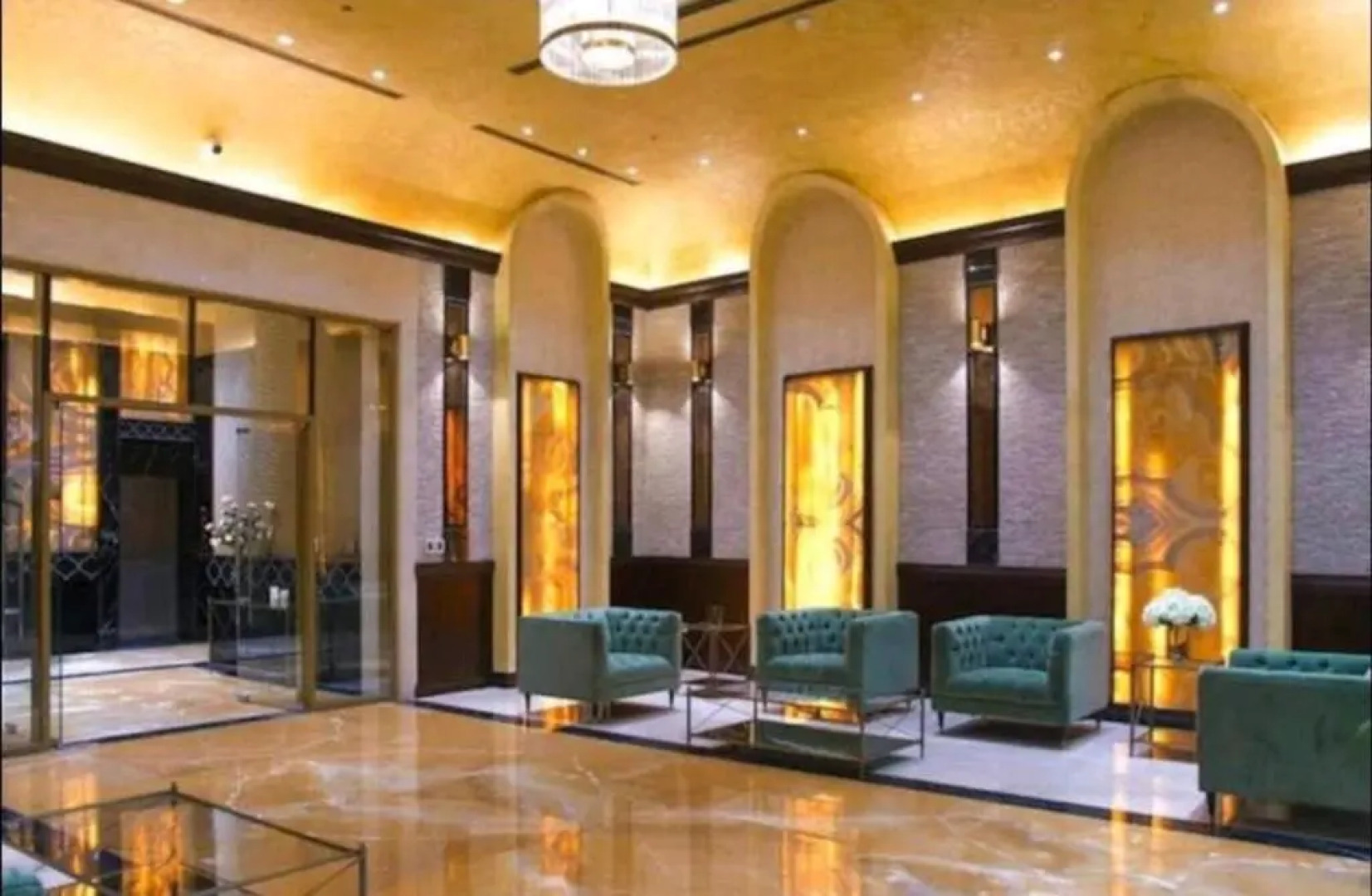 Awesome 2 bedroom apartment with beachfront