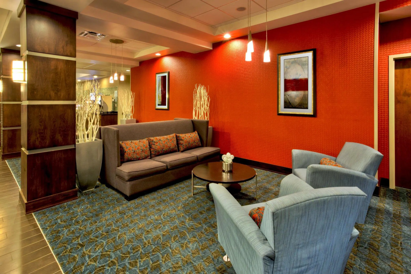 Holiday Inn Express & Suites Oak Ridge by IHG