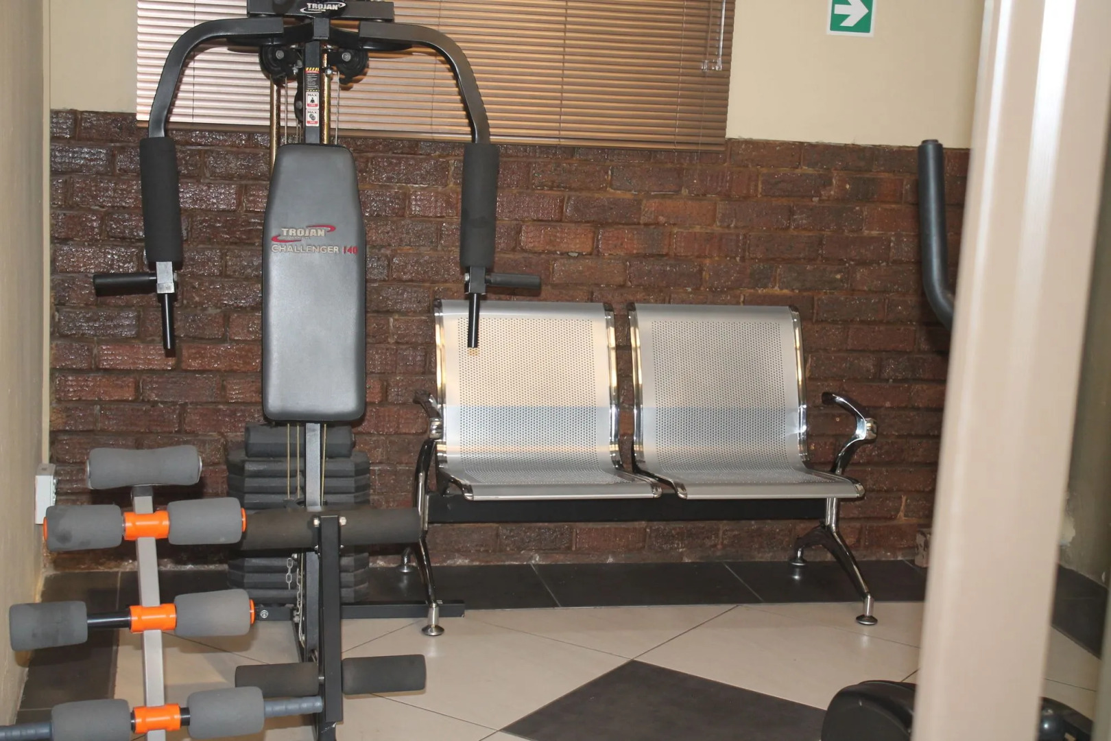 Sleep-Time Guest Lodge