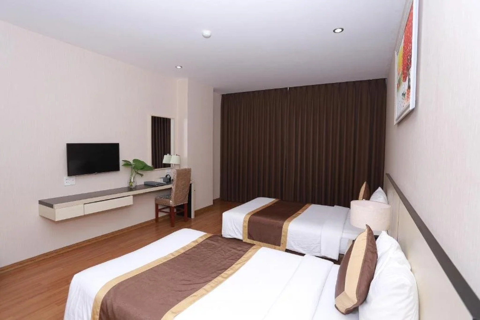 Central Phu Hung Hotel
