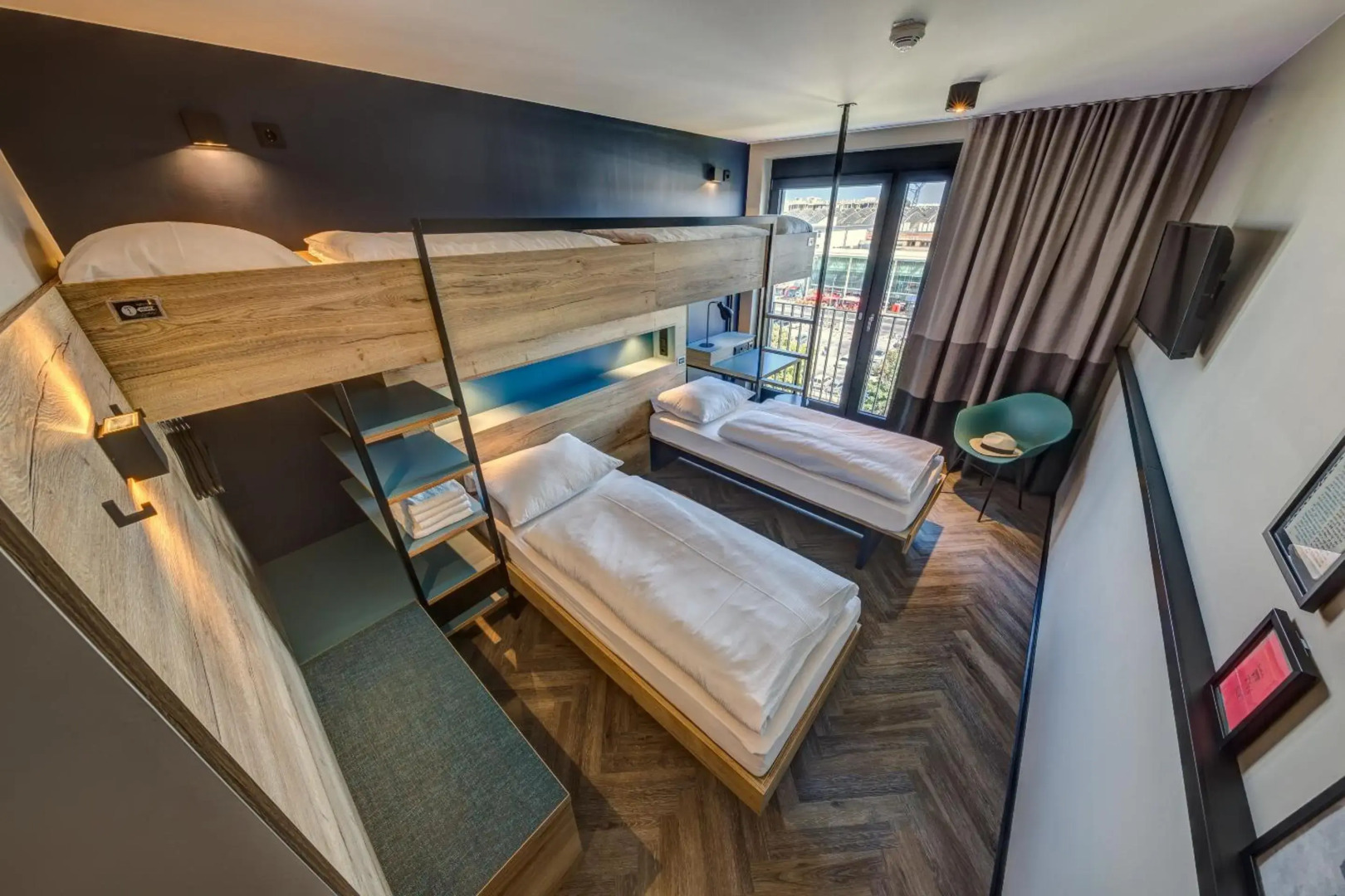 Schulz Hotel Berlin Wall at the East Side Gallery