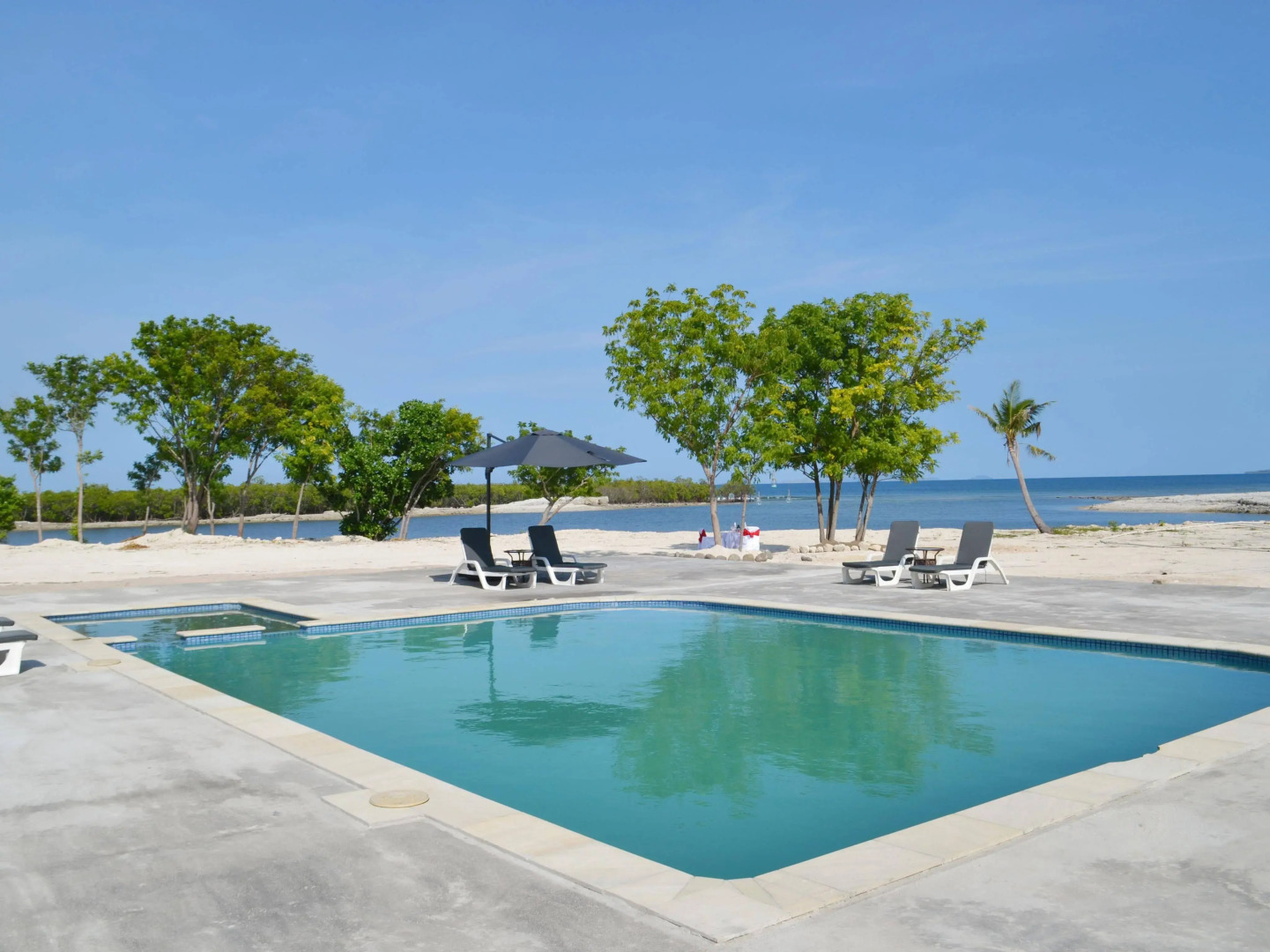 Nila Beach Resort Fiji