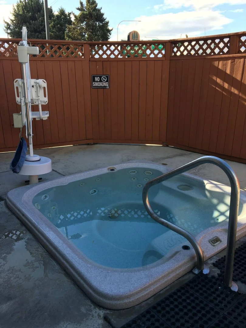 Cedars Inn