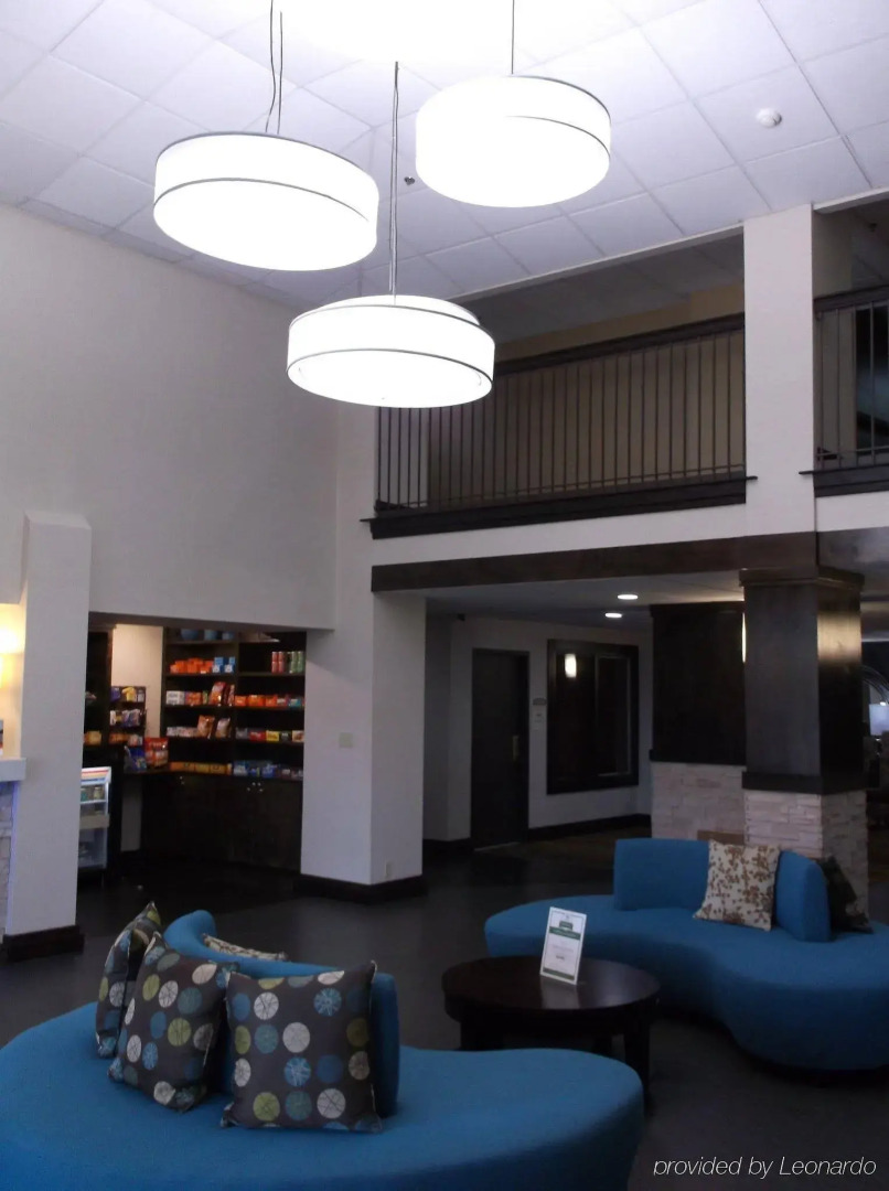 Holiday Inn Express Hotel & Suites Bentonville by IHG