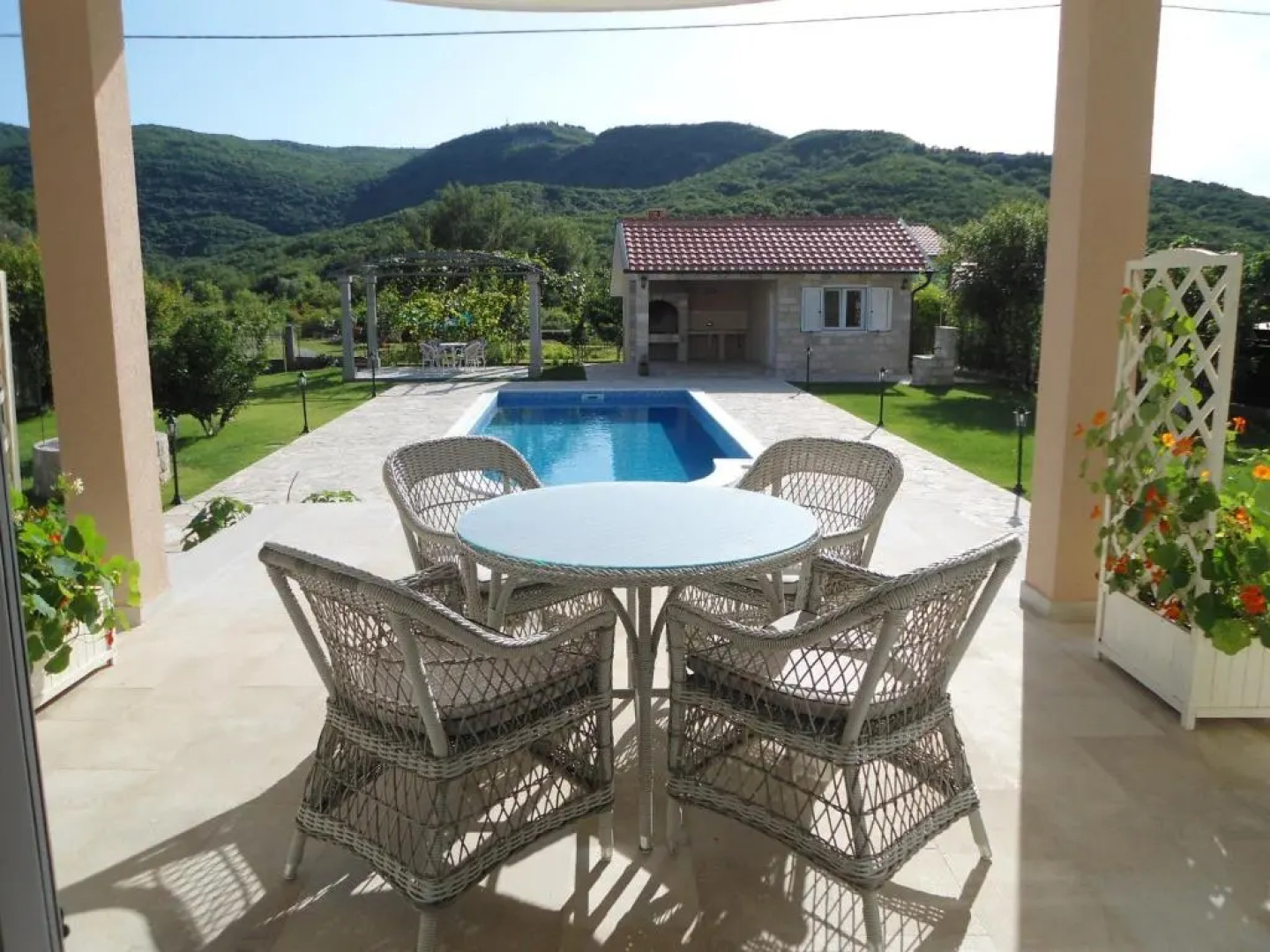 Apartments Raskovic I