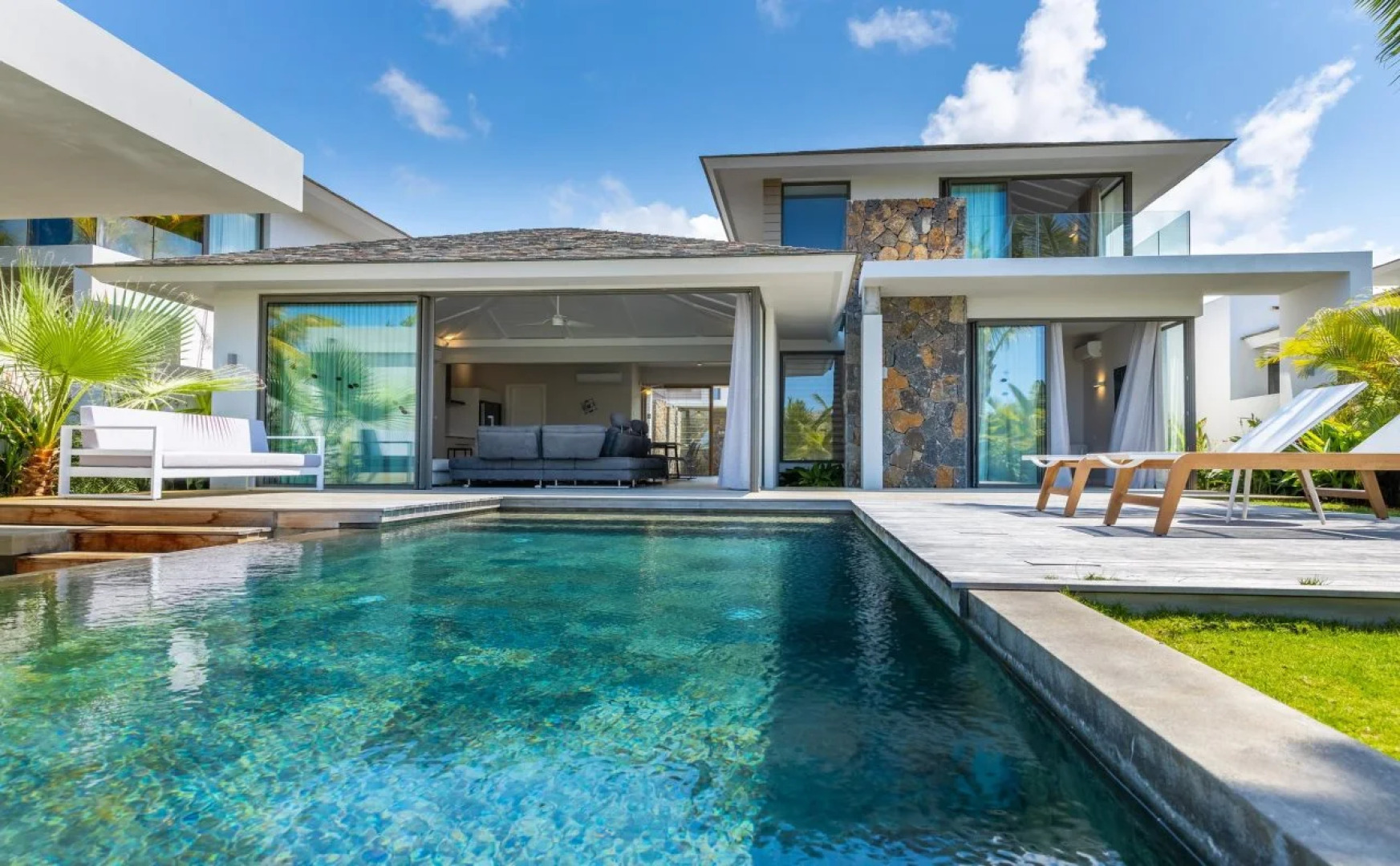 Azuri Resort by Life in blue