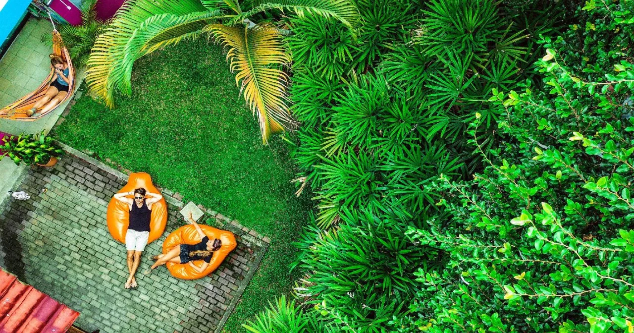 The Pelican Larry Hostel