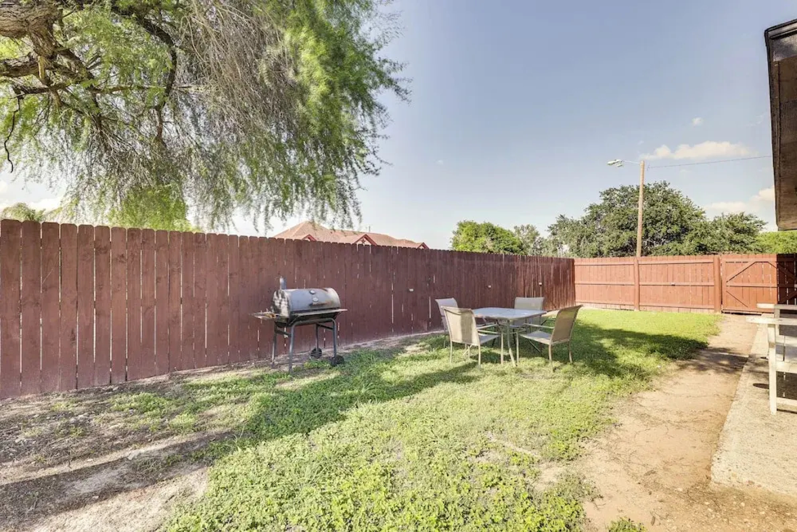 San Juan Home w/ Spacious Backyard Near Border!
