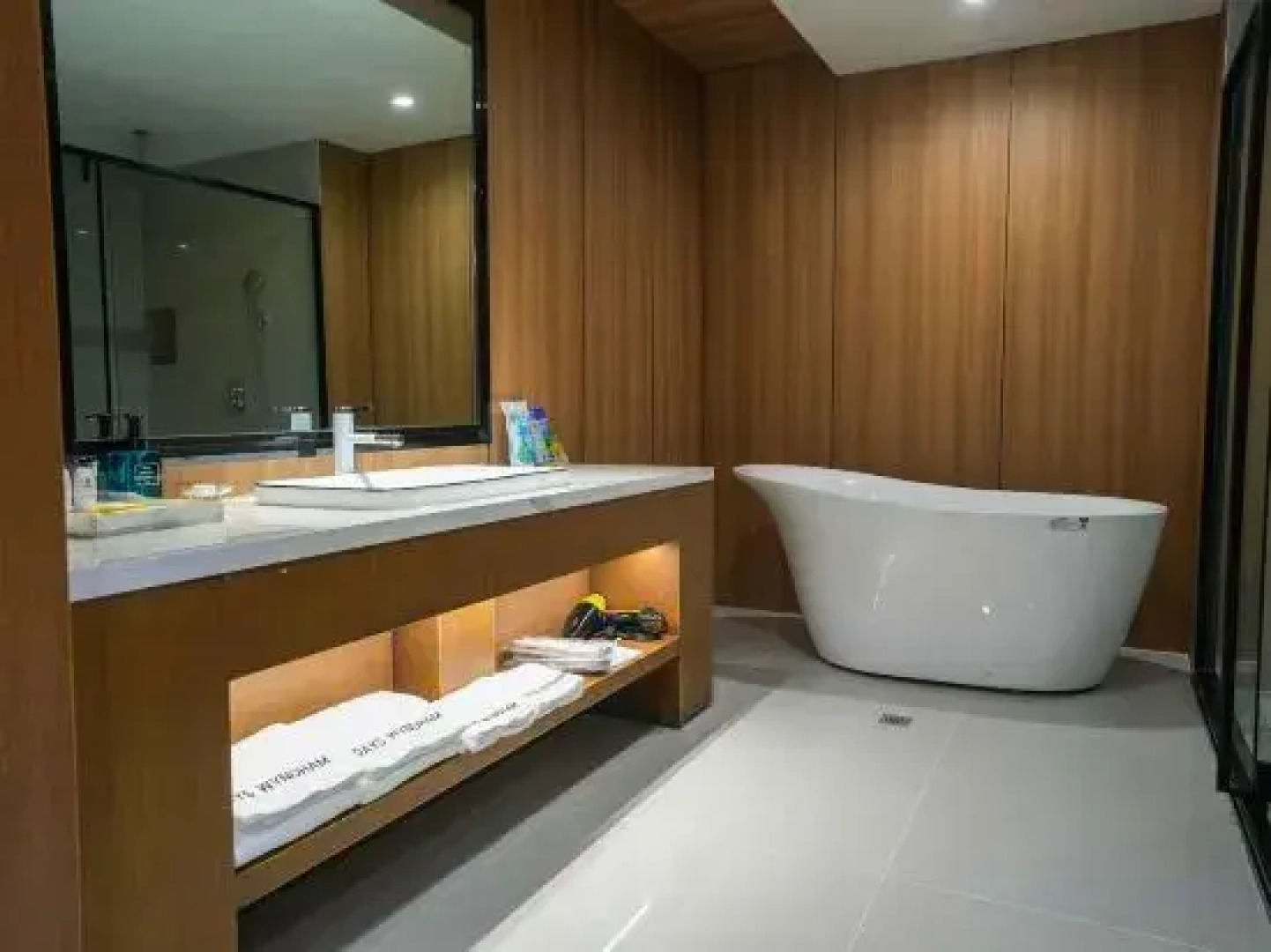 Days Hotel by Wyndham Yanshan Transport Terminal