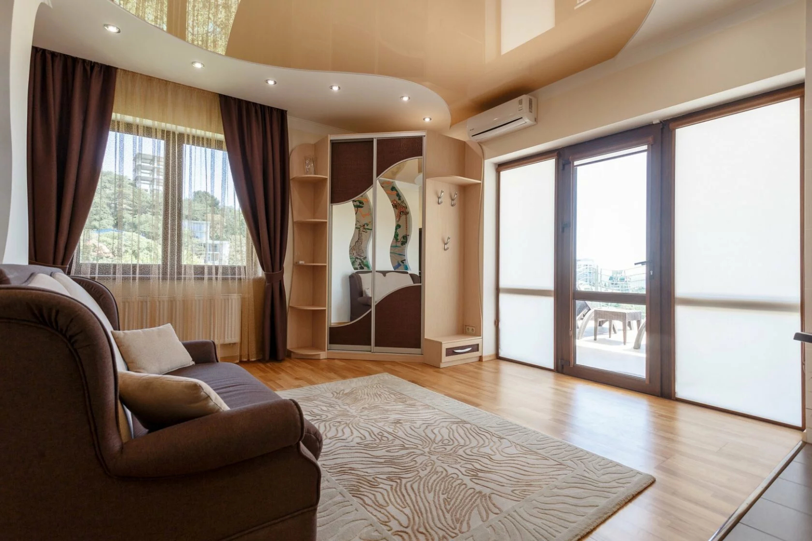 Вилла Парковый спуск