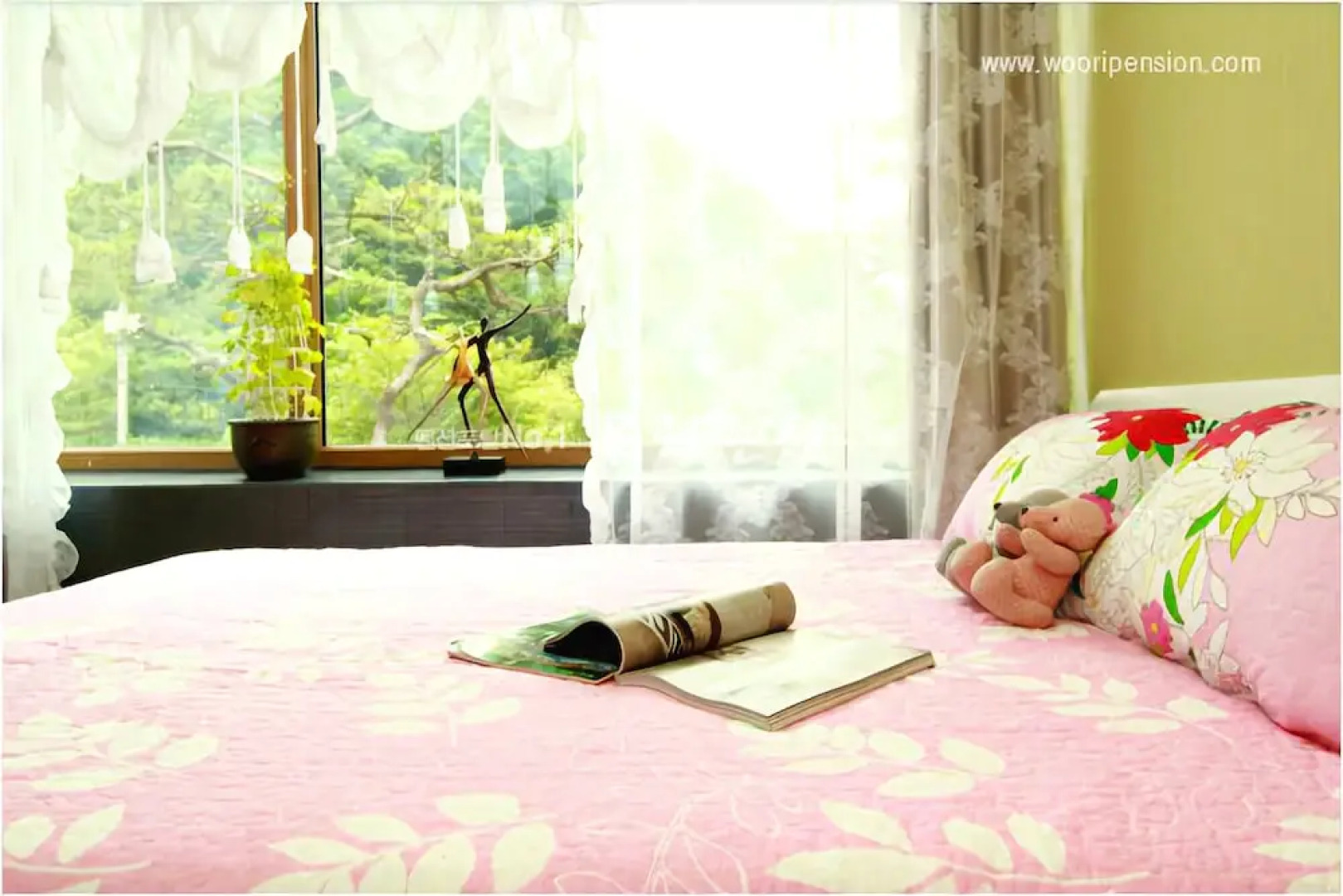 Yangpyeong Over the Mountain Pension