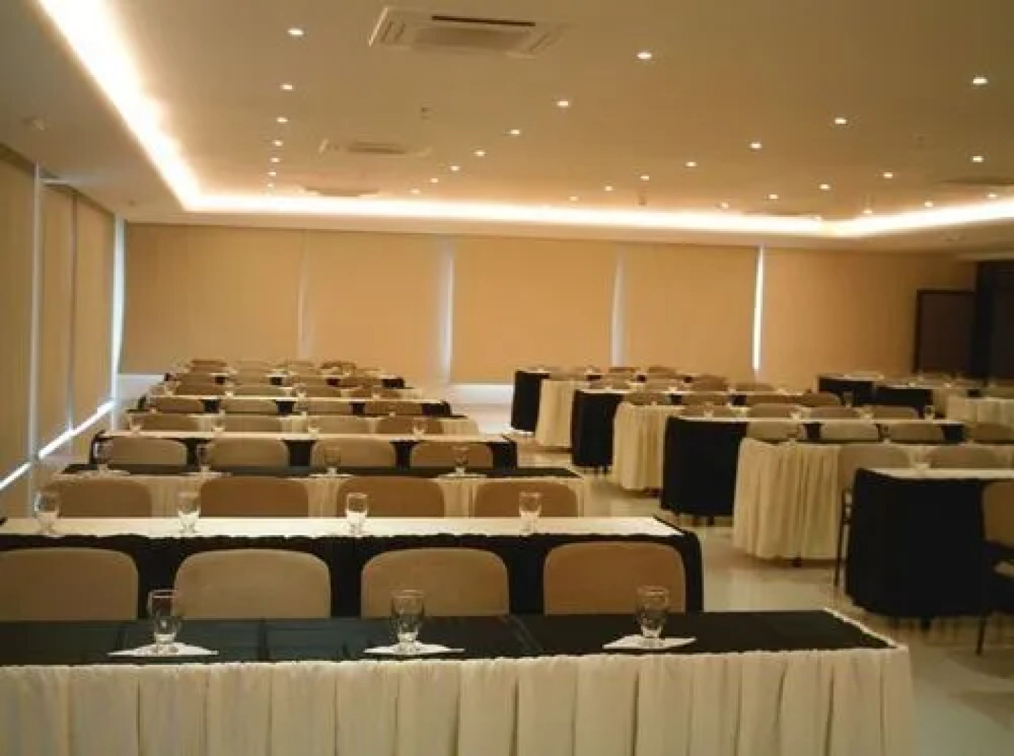 Nueva Toledo Suites & Hotel