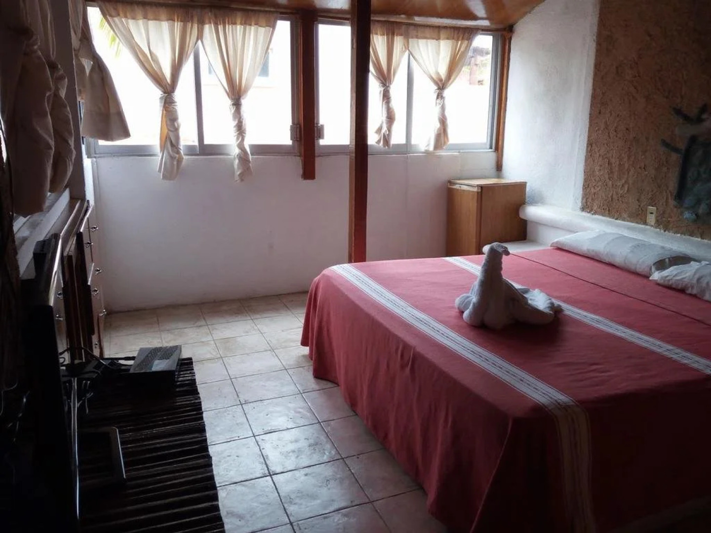 Suites Playa La Ropa Hotel El Pirata